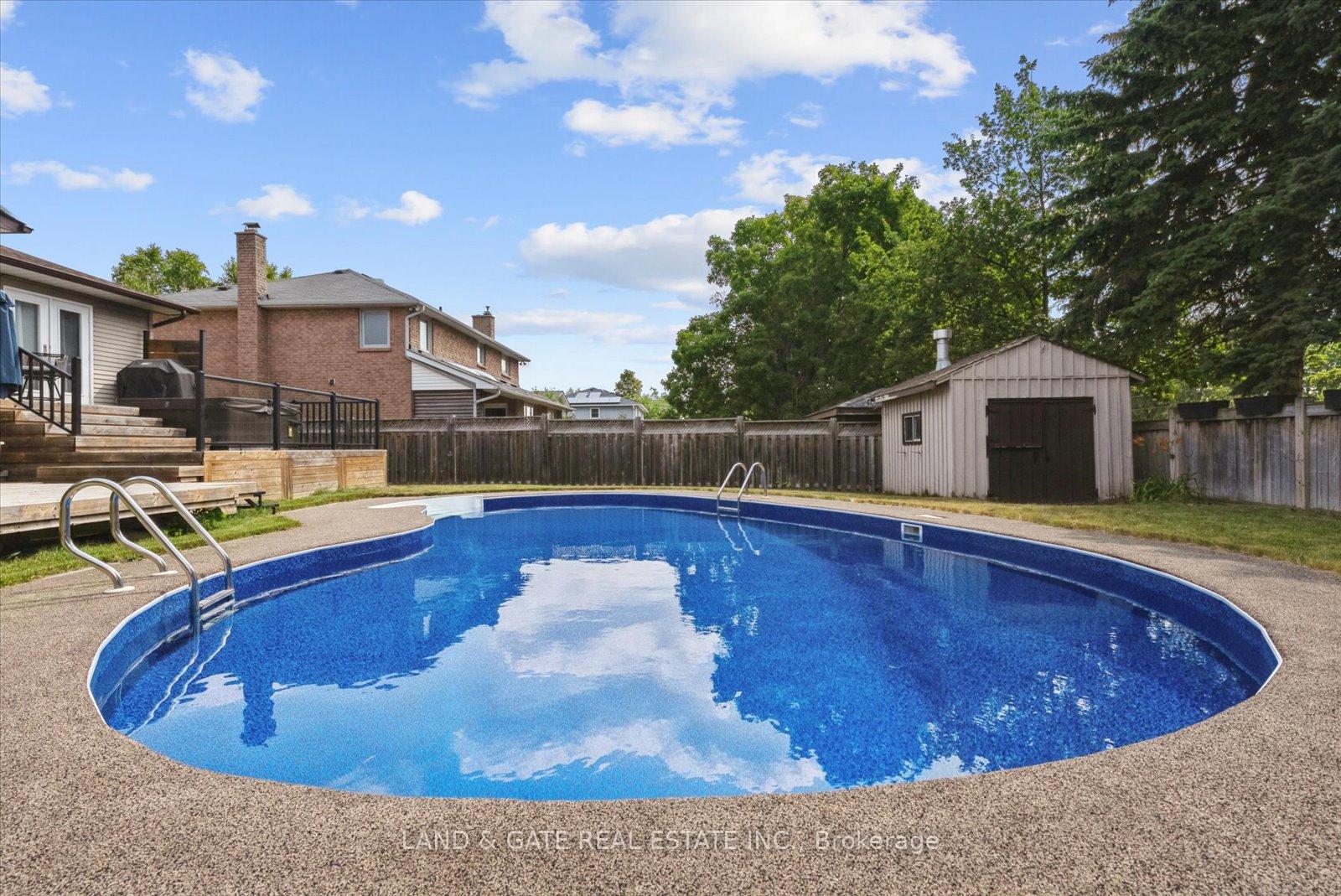Photo 42 of 677 Whistler Drive, Oshawa, Northglen — HOMEH