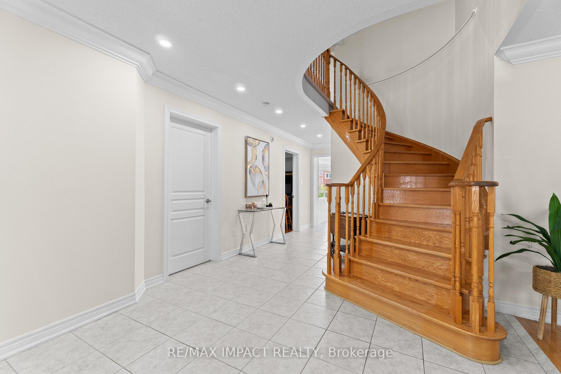 Photo 6 of 1615 Coldstream Drive, Oshawa, Taunton — HOMEH
