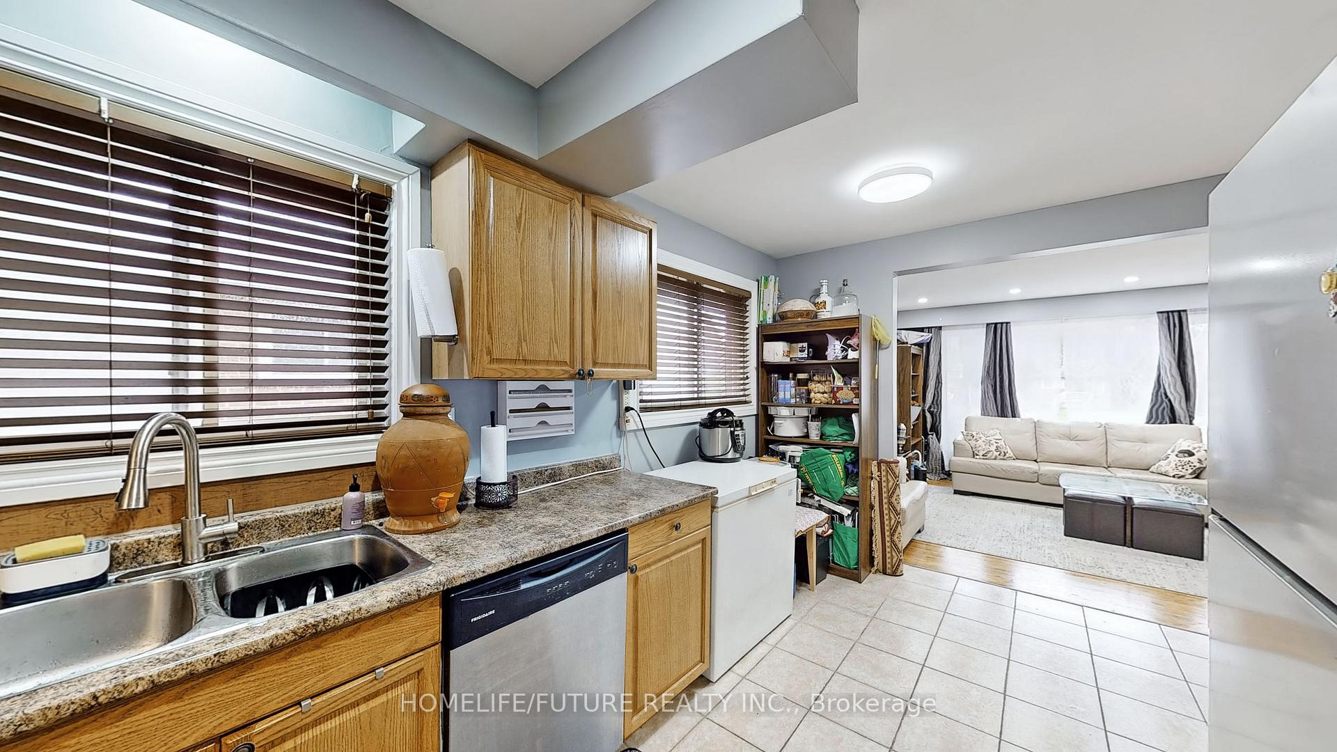 Photo 14 of 1066 Olive Avenue, Oshawa, Donevan — HOMEH