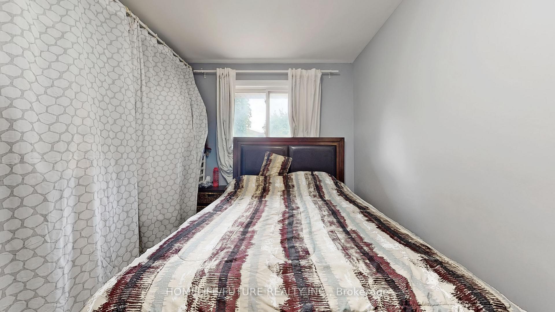 Photo 15 of 1066 Olive Avenue, Oshawa, Donevan — HOMEH