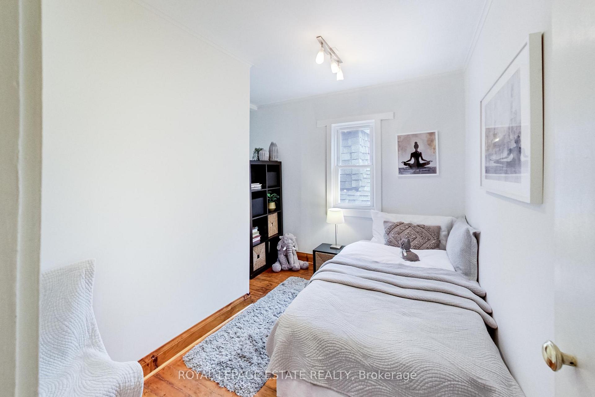 Photo 14 of 127 King Edward Avenue, Toronto, Woodbine-Lumsden — HOMEH