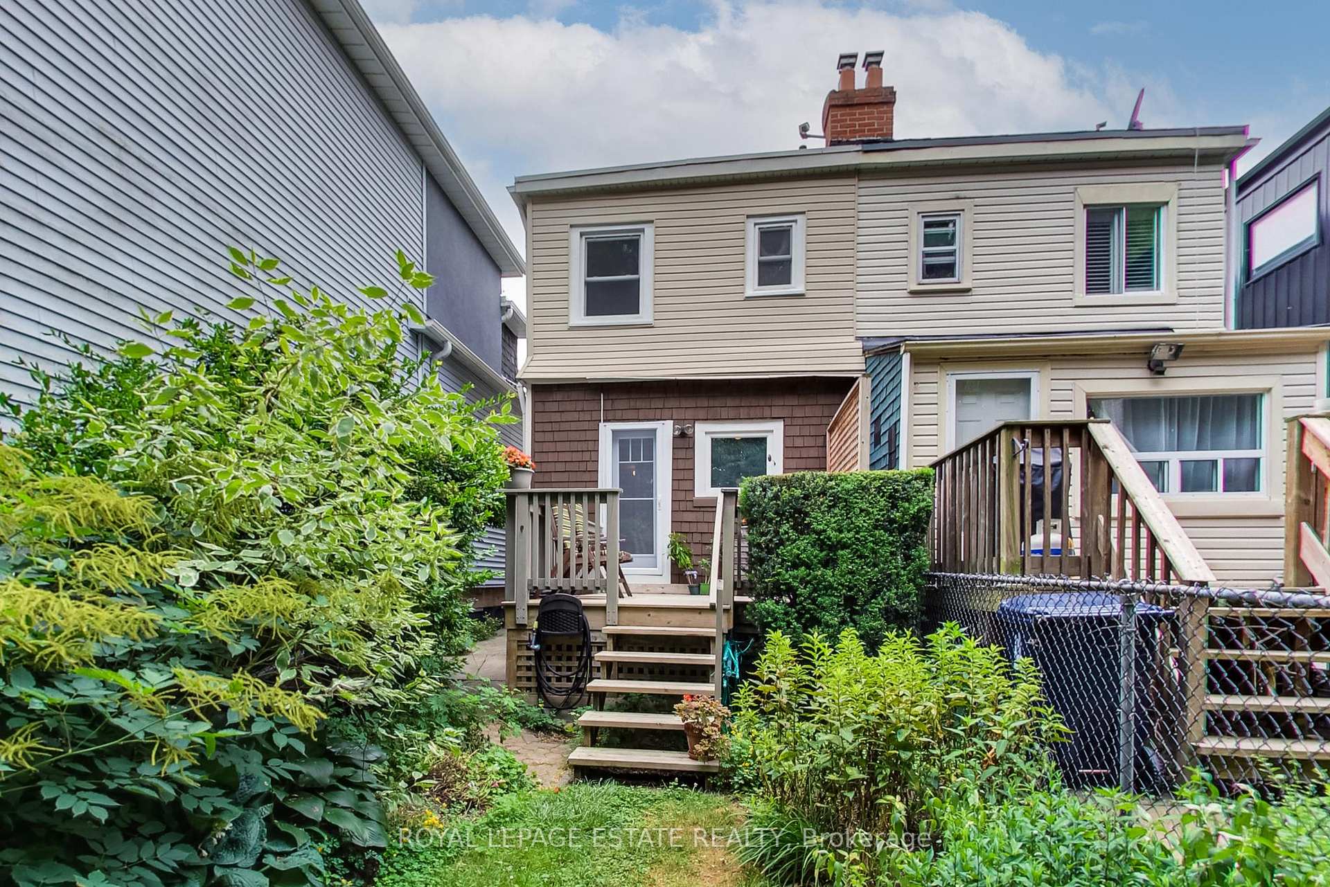 Photo 19 of 127 King Edward Avenue, Toronto, Woodbine-Lumsden — HOMEH