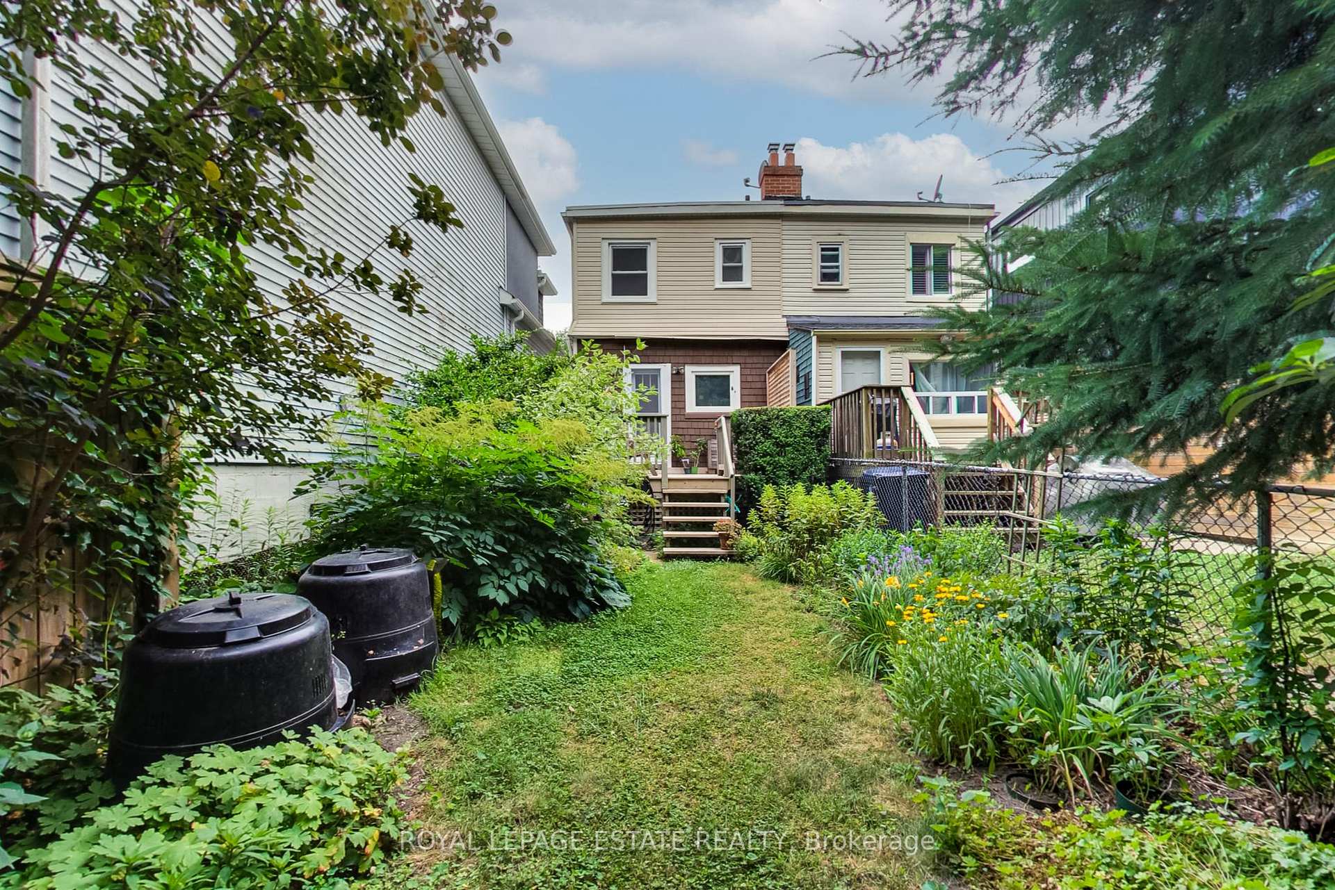 Photo 23 of 127 King Edward Avenue, Toronto, Woodbine-Lumsden — HOMEH