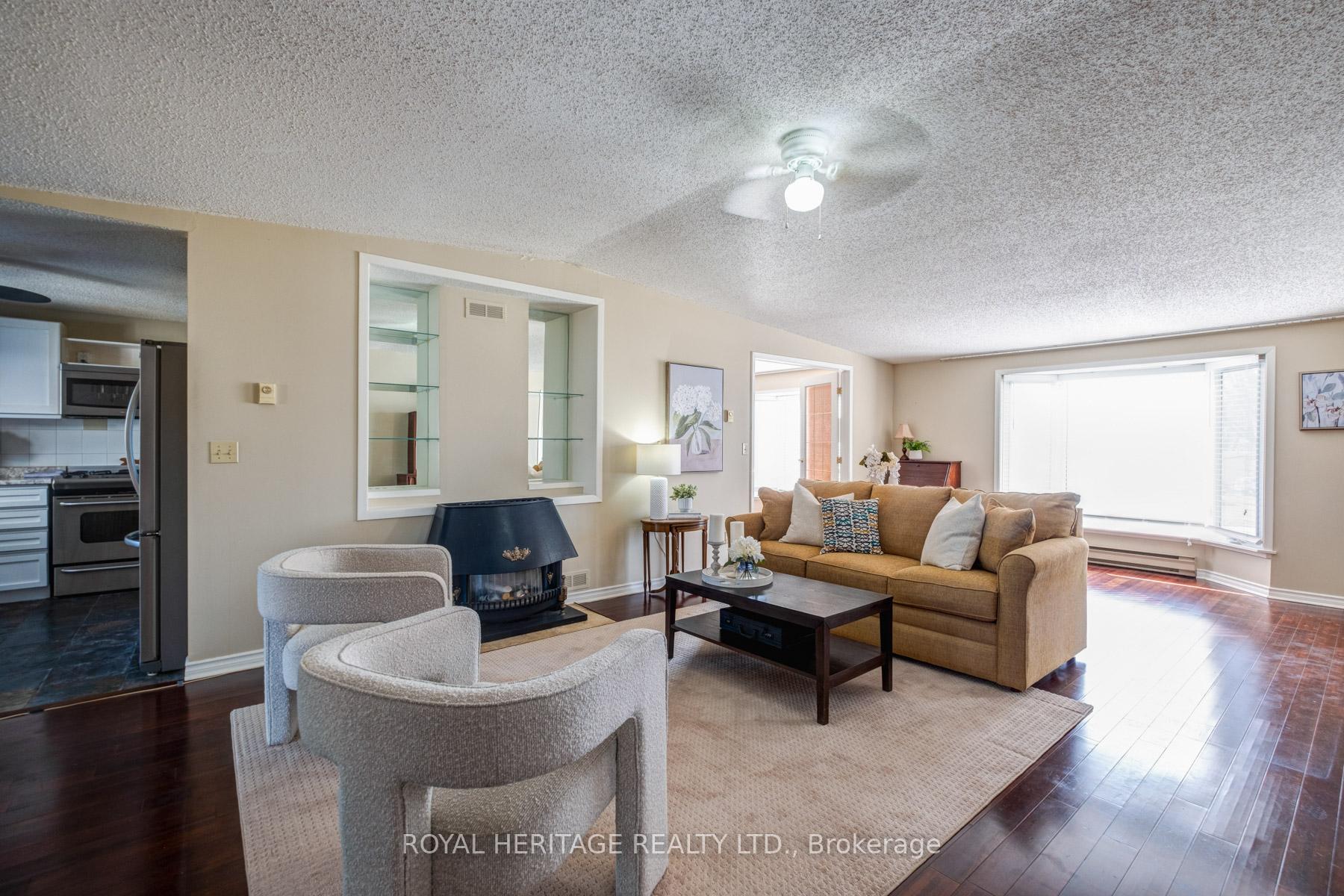 Photo 16 of 46 Wilmot Trail, Clarington, Newcastle — HOMEH