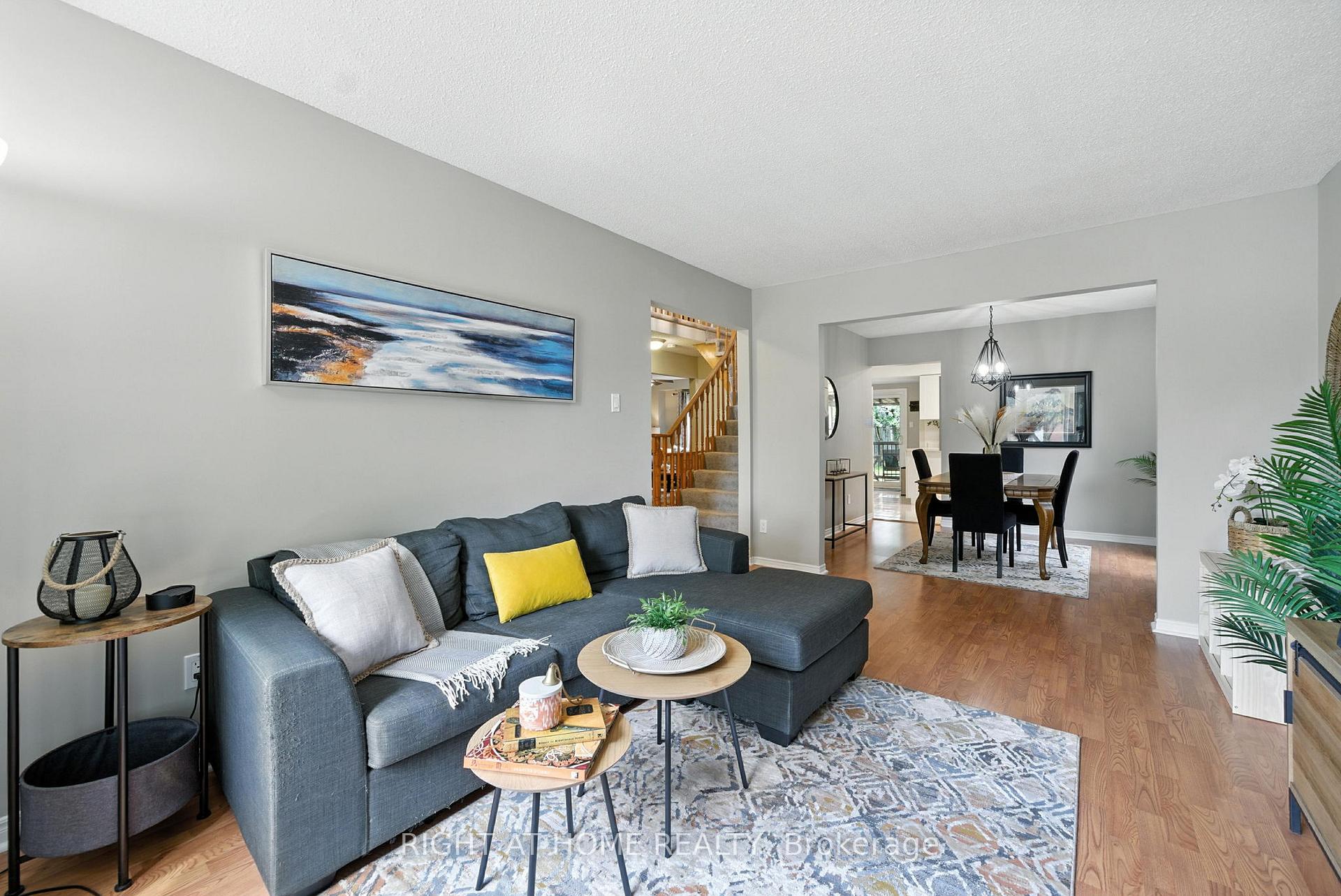 Photo 9 of 32 Horseshoe Drive, Whitby, Blue Grass Meadows — HOMEH