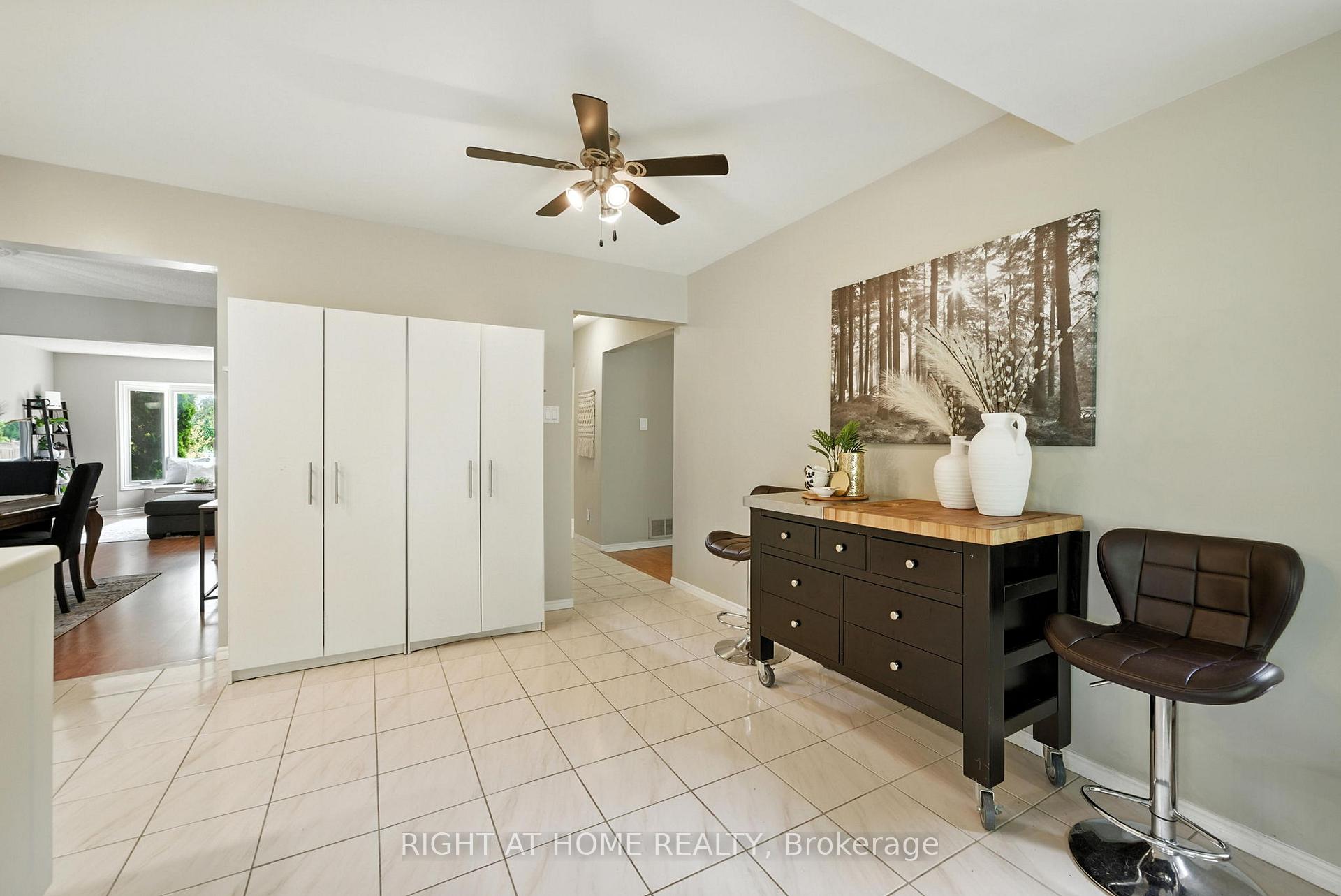 Photo 18 of 32 Horseshoe Drive, Whitby, Blue Grass Meadows — HOMEH