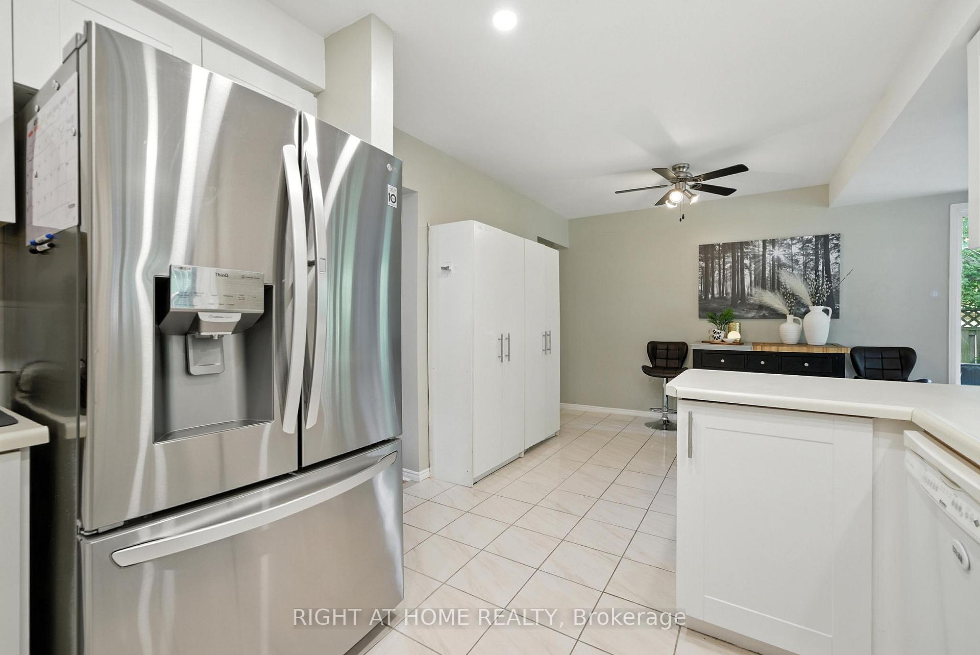 Photo 10 of 32 Horseshoe Drive, Whitby, Blue Grass Meadows — HOMEH