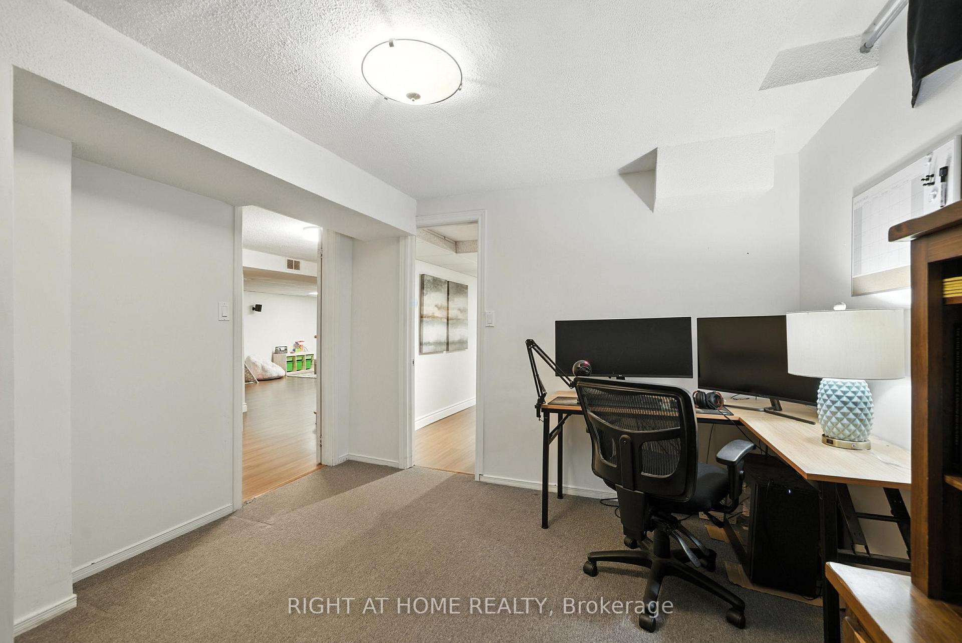 Photo 38 of 32 Horseshoe Drive, Whitby, Blue Grass Meadows — HOMEH