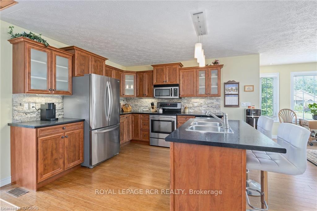 Photo 10 of 414 4TH Street S, Hanover — HOMEH