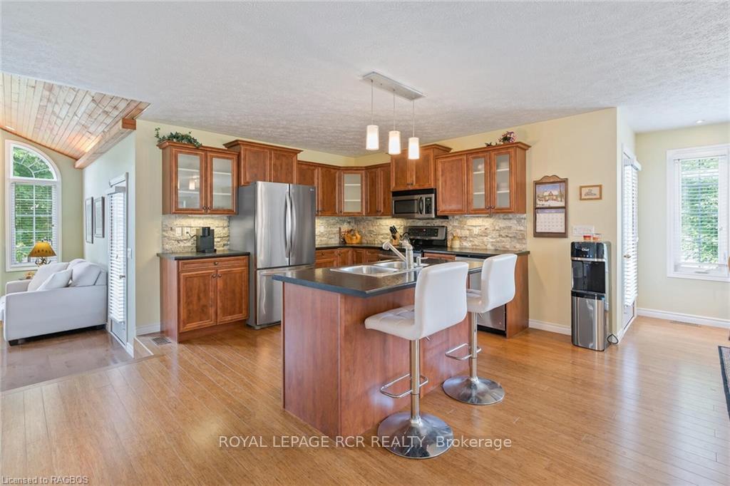 Photo 11 of 414 4TH Street S, Hanover — HOMEH