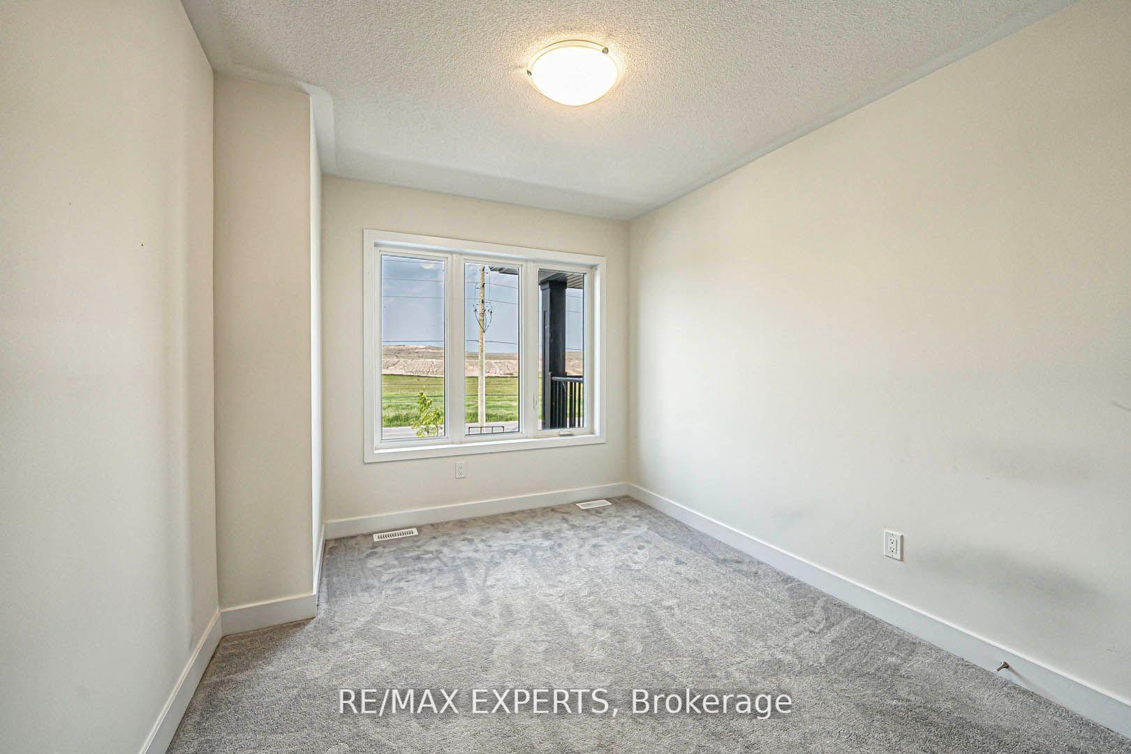 Photo 15 of 1064 Thompson Drive, Oshawa, Kedron — HOMEH