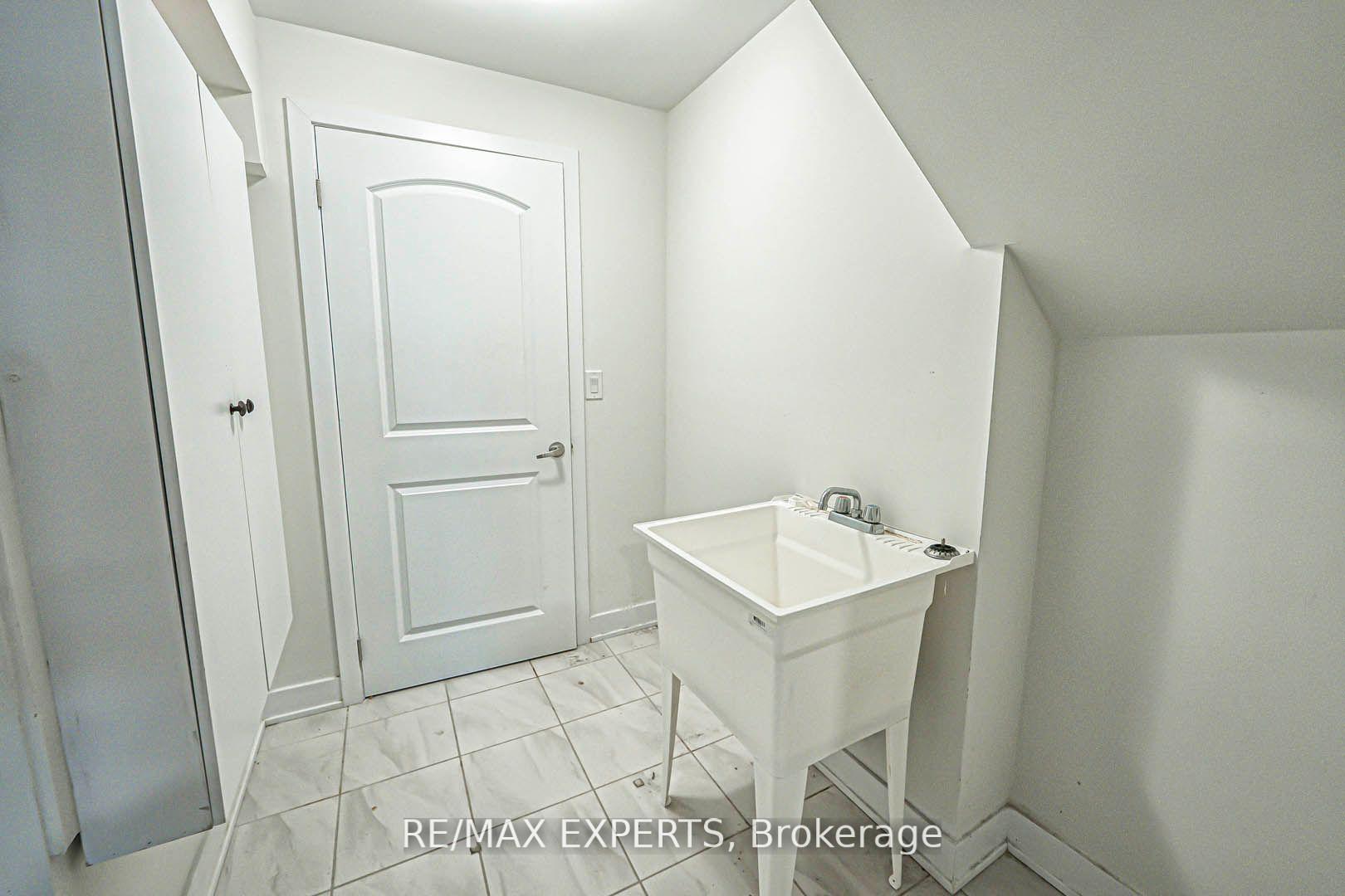 Photo 21 of 1064 Thompson Drive, Oshawa, Kedron — HOMEH