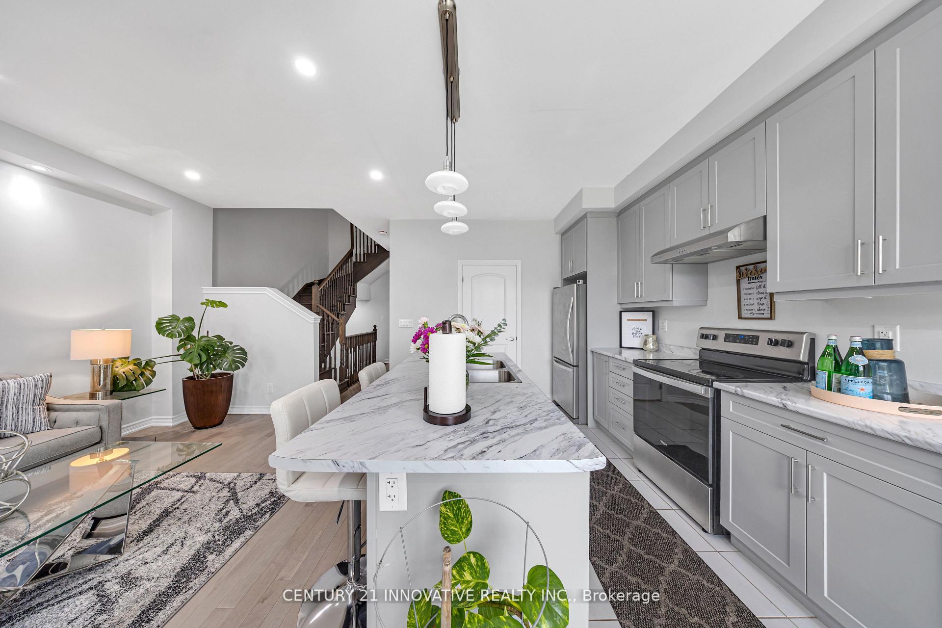Photo 5 of 30 Paradise Way, Whitby, Rolling Acres — HOMEH
