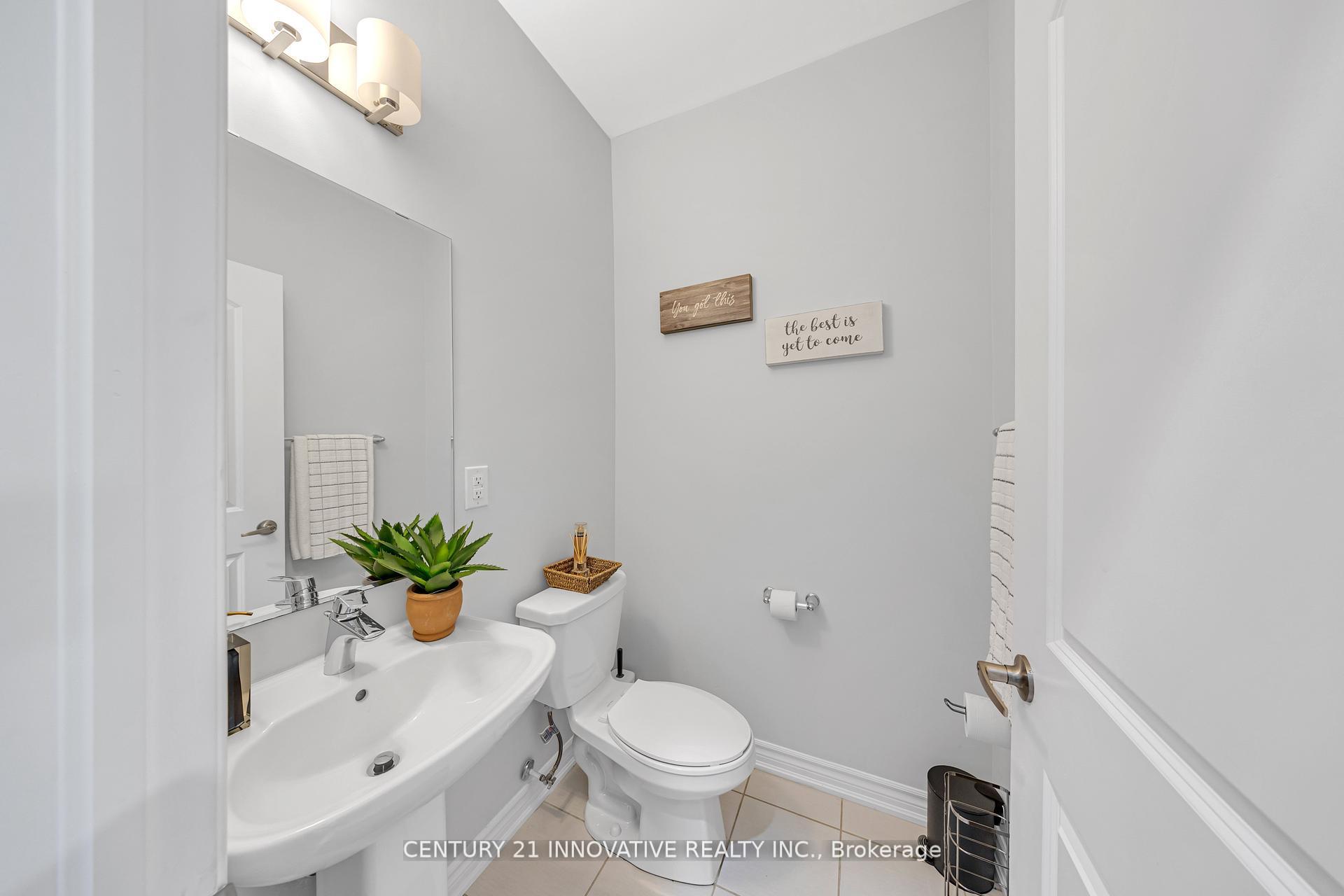 Photo 10 of 30 Paradise Way, Whitby, Rolling Acres — HOMEH