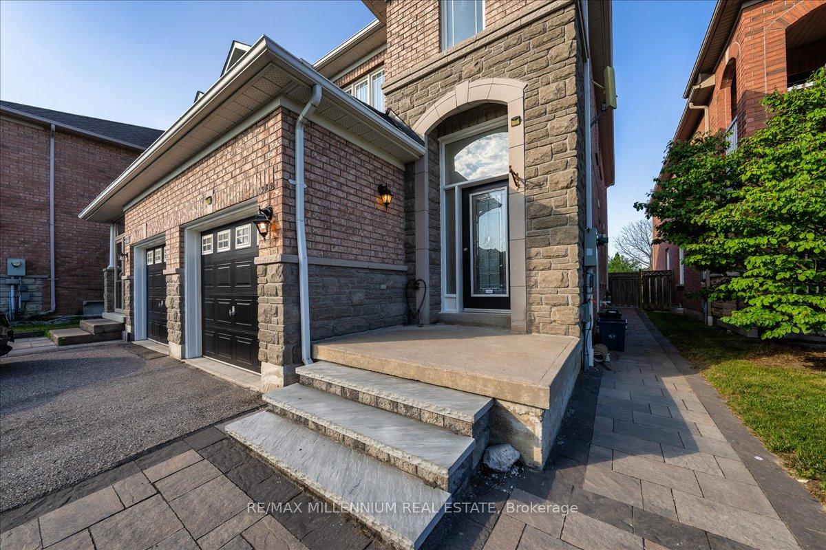 Photo 4 of 1989 Calvington Drive, Pickering, Highbush — HOMEH