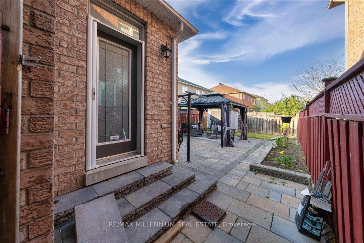 Photo 37 of 1989 Calvington Drive, Pickering, Highbush — HOMEH
