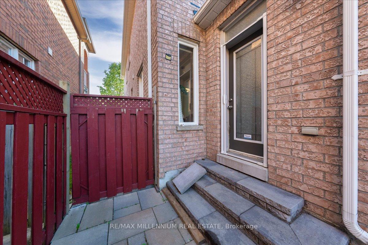Photo 49 of 1989 Calvington Drive, Pickering, Highbush — HOMEH