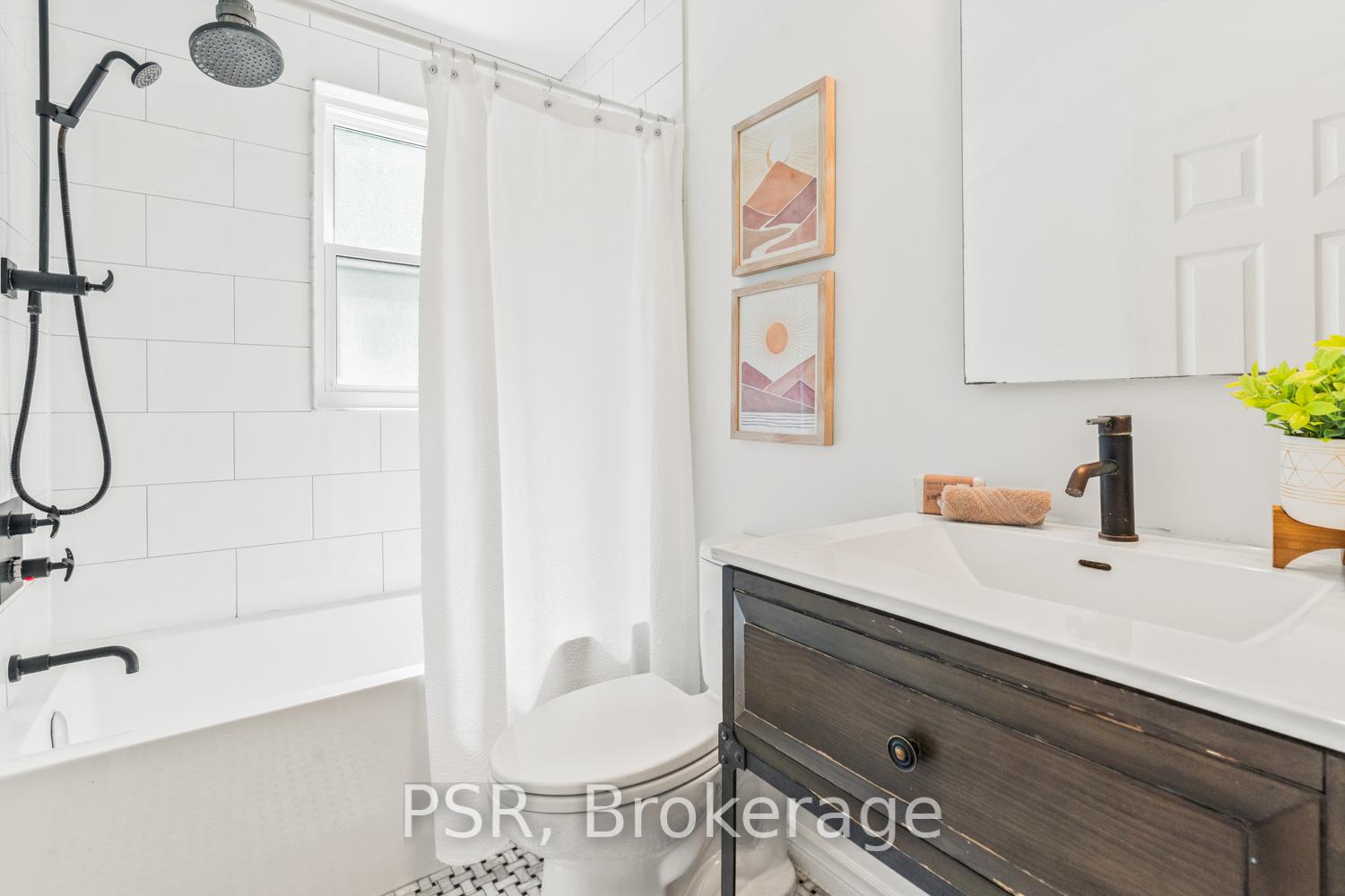 Photo 17 of 41 Robbins Avenue, Toronto, Woodbine Corridor — HOMEH