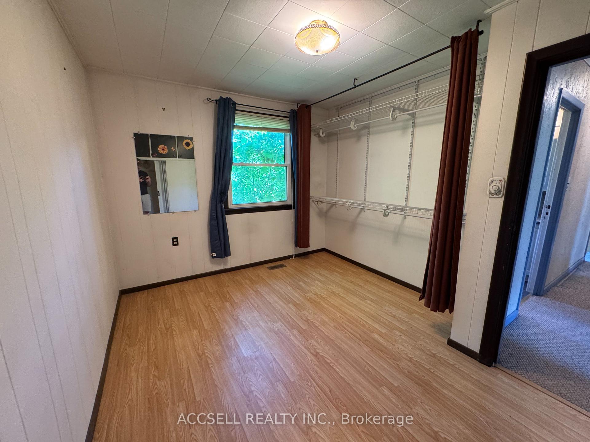 Photo 5 of 24 Switzer Drive, Oshawa, Centennial — HOMEH