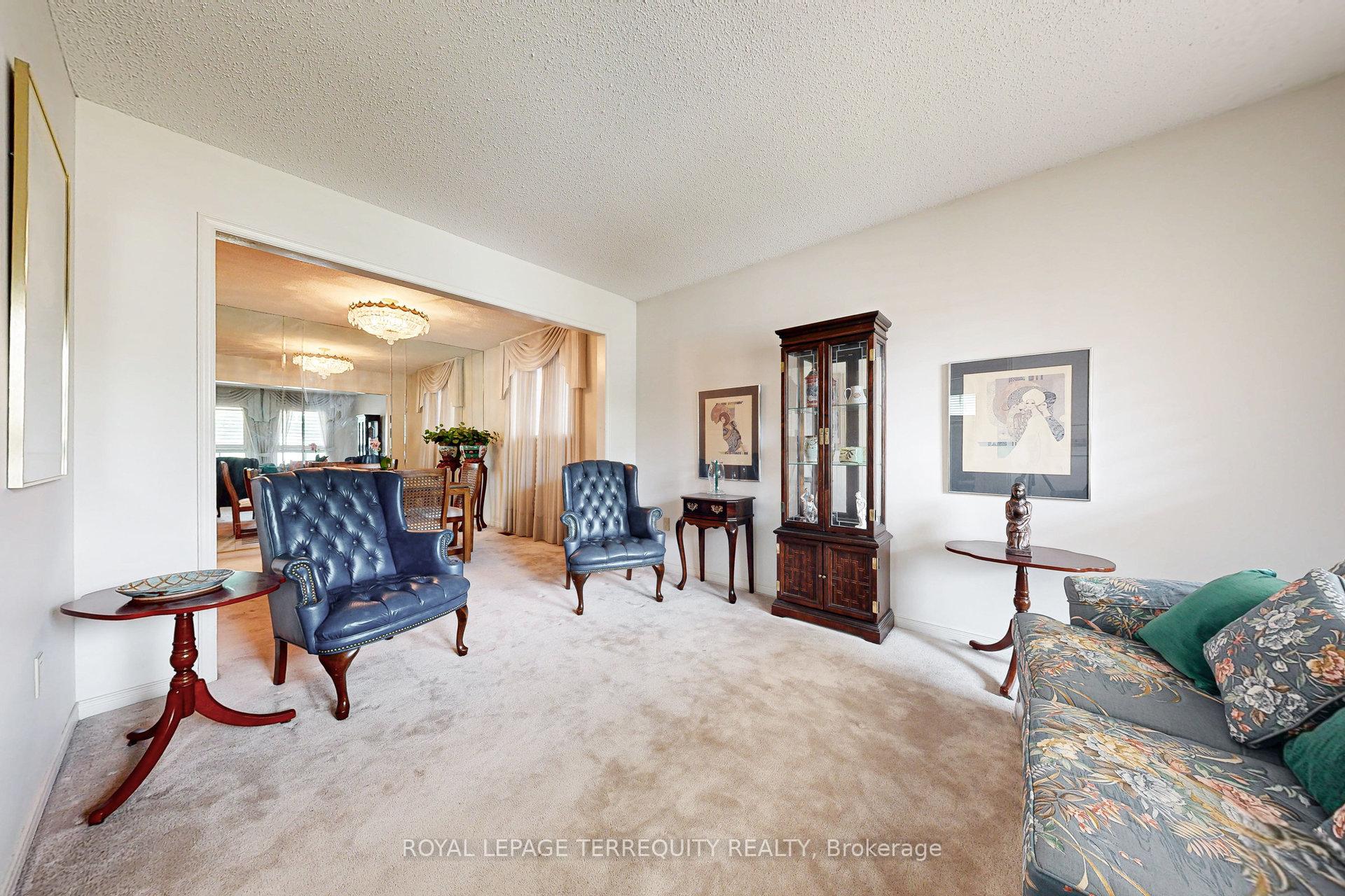 Photo 10 of 59 Trawley Crescent, Ajax, Central — HOMEH