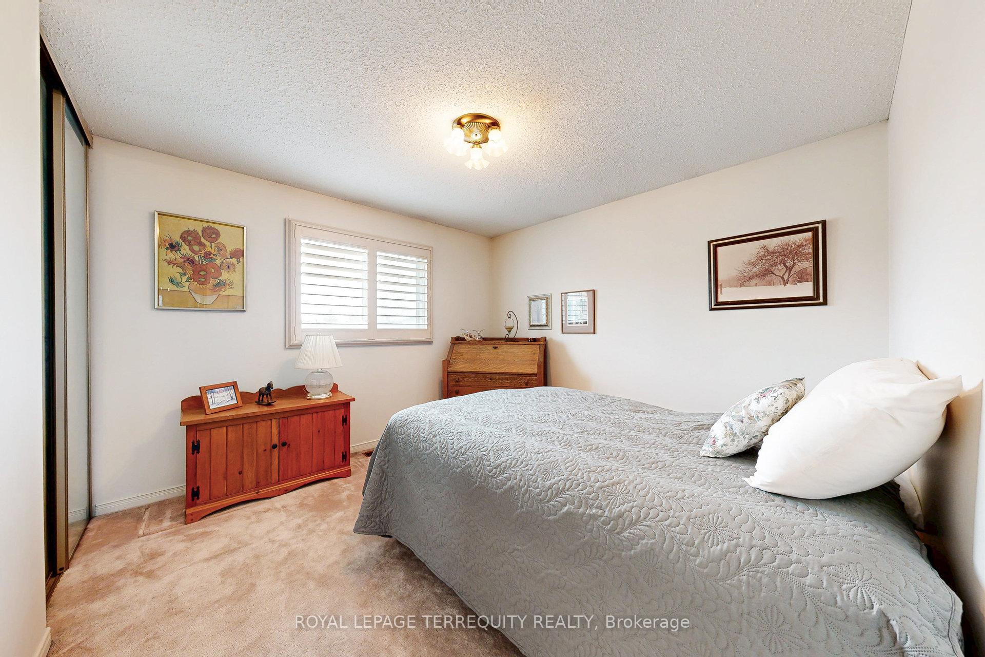 Photo 15 of 59 Trawley Crescent, Ajax, Central — HOMEH