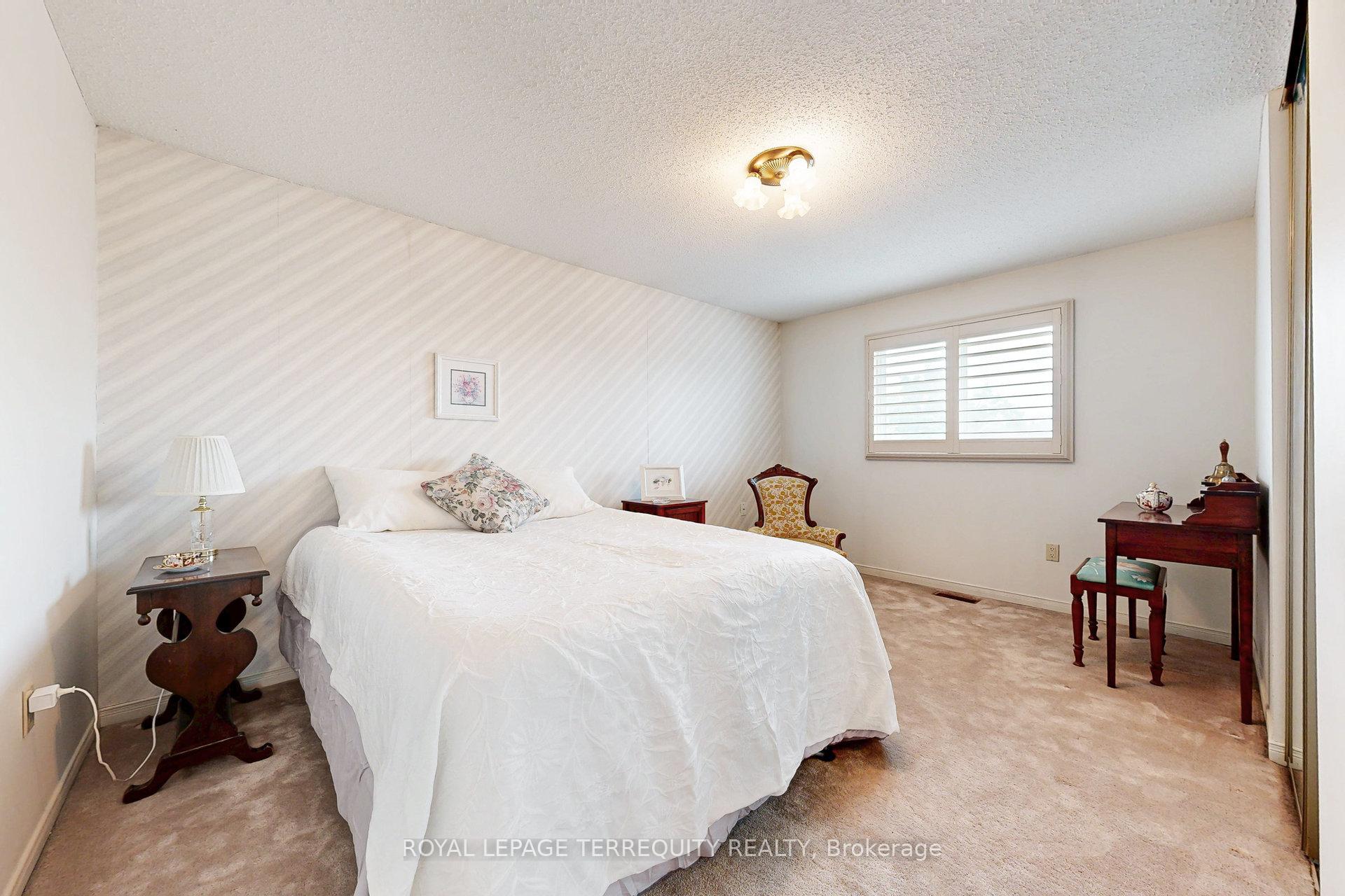 Photo 11 of 59 Trawley Crescent, Ajax, Central — HOMEH