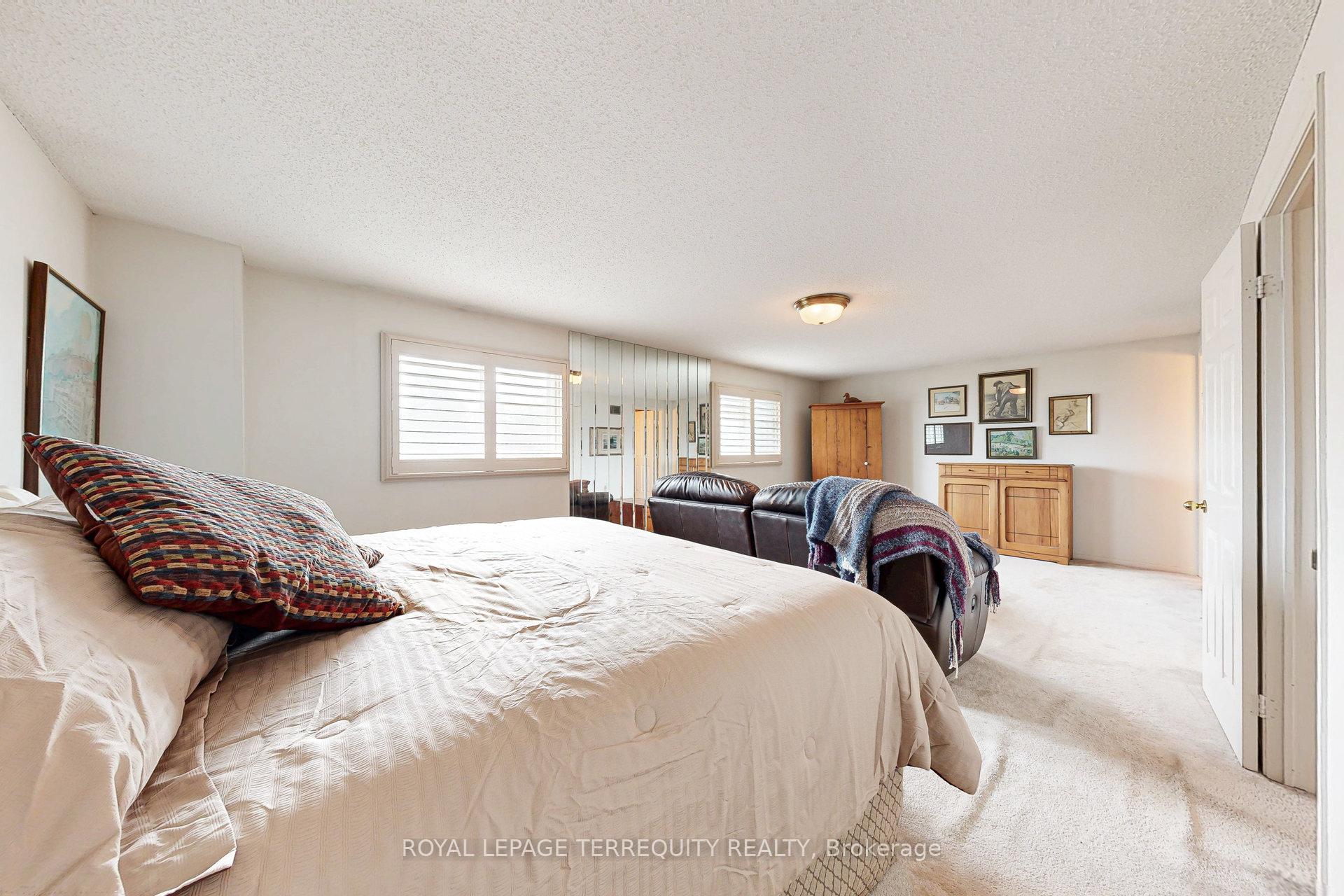 Photo 18 of 59 Trawley Crescent, Ajax, Central — HOMEH
