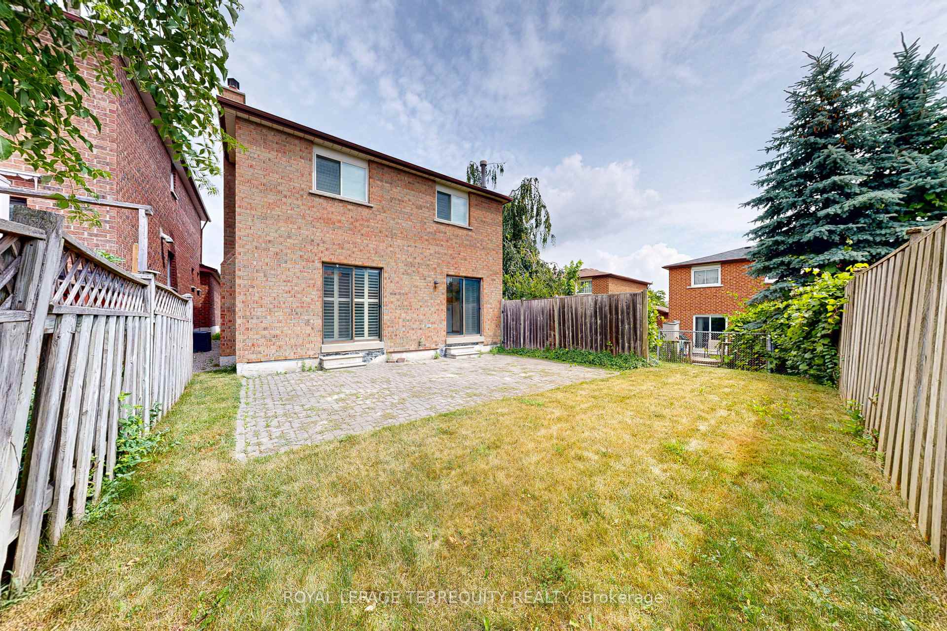 Photo 19 of 59 Trawley Crescent, Ajax, Central — HOMEH