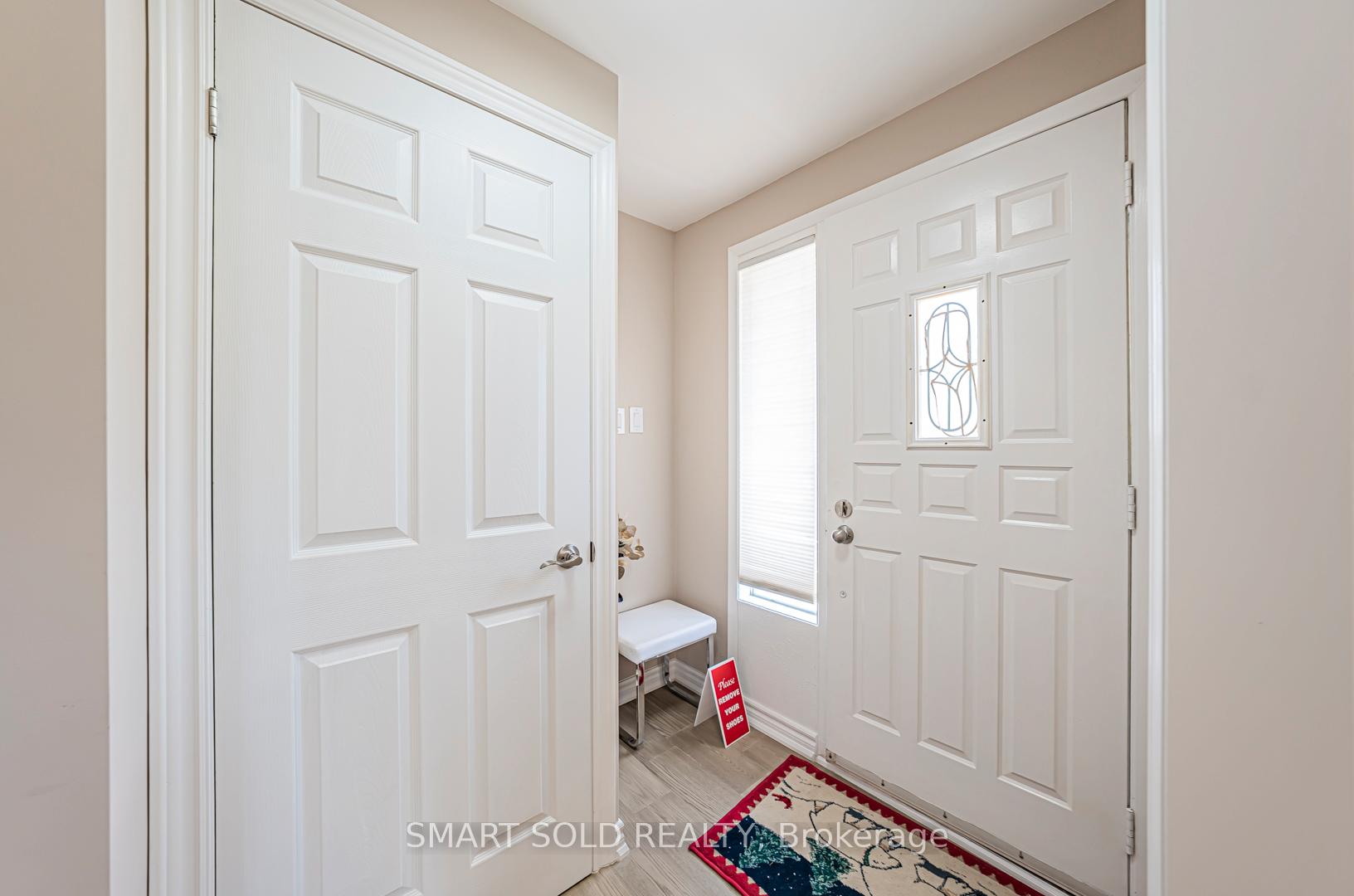 Photo 15 of 39 Lawrie Road, Ajax, South East — HOMEH