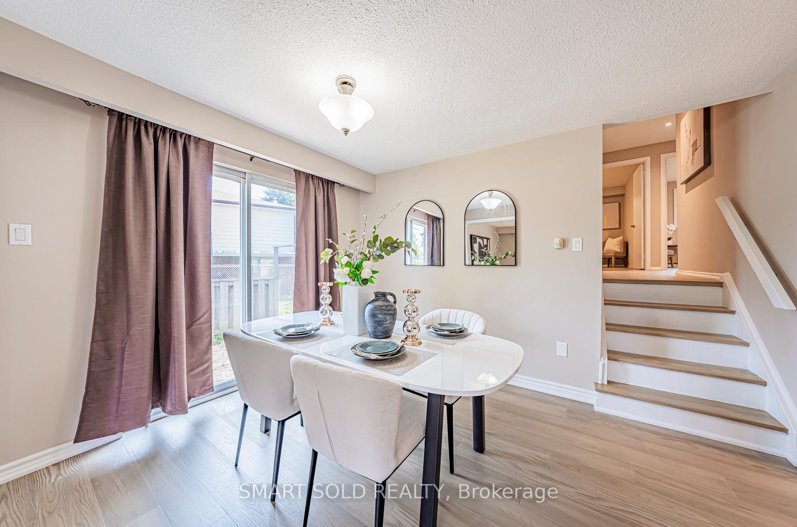 Photo 5 of 39 Lawrie Road, Ajax, South East — HOMEH