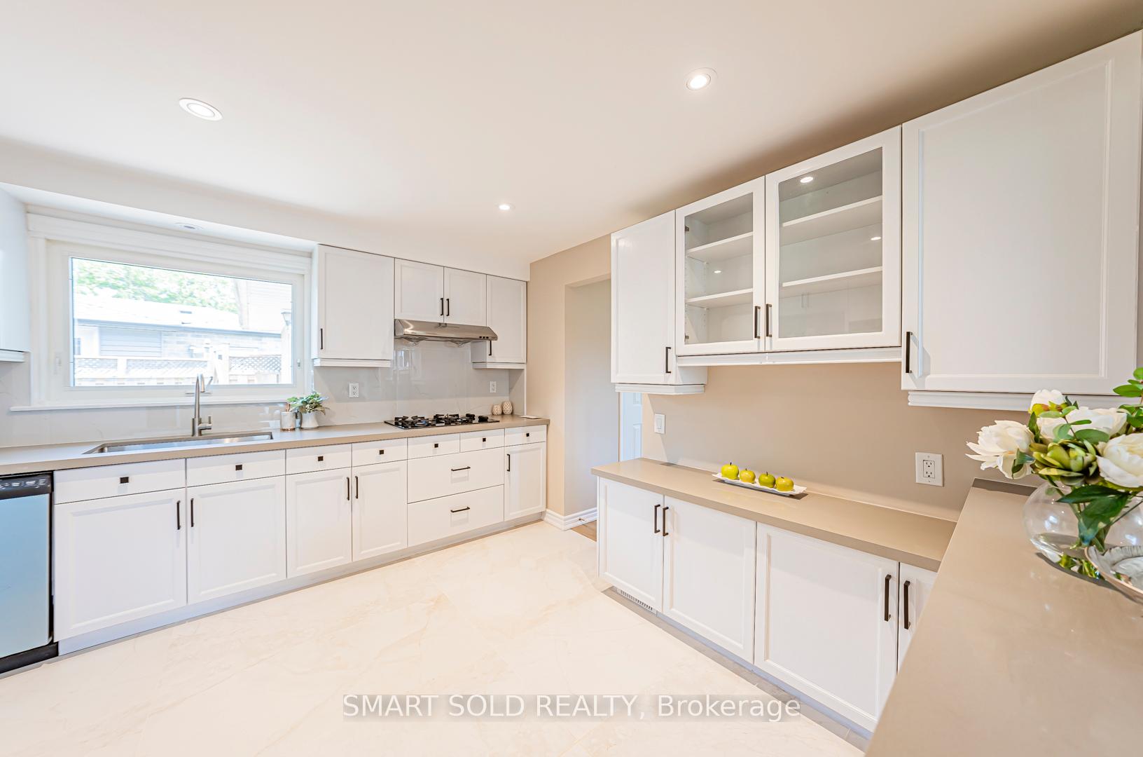 Photo 34 of 39 Lawrie Road, Ajax, South East — HOMEH