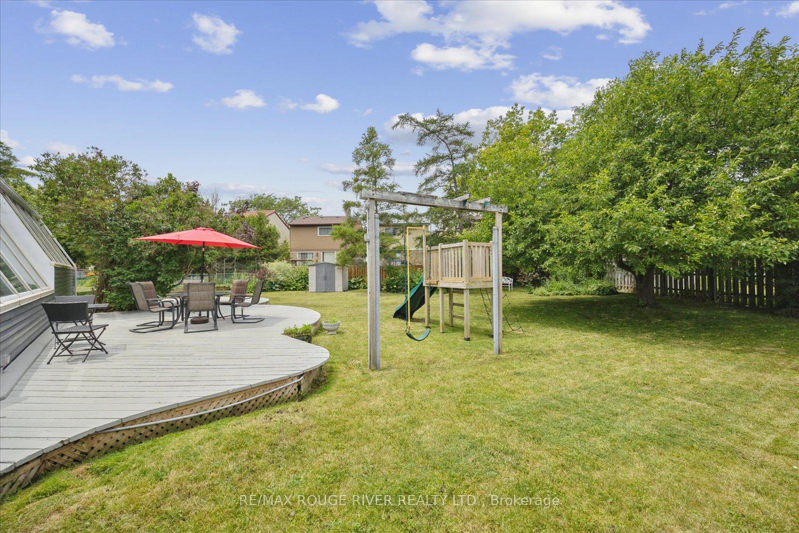 Photo 18 of 9 Cowling Crescent, Ajax, South East — HOMEH