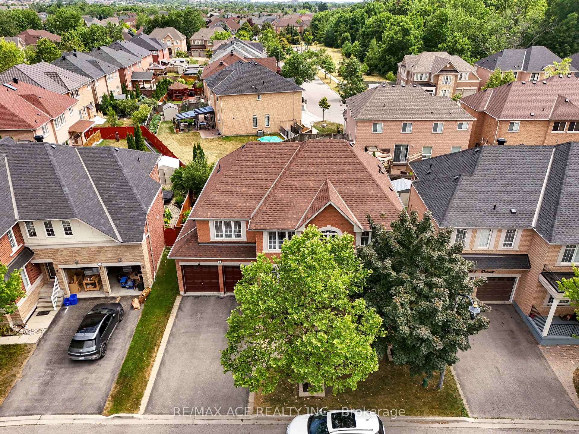 Photo 7 of 7 Weston Crescent, Ajax, Northwest Ajax — HOMEH