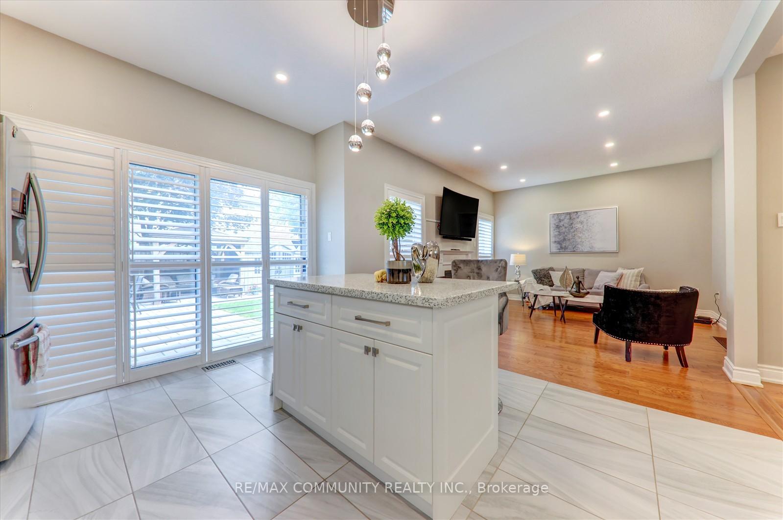 Photo 16 of 133 McSweeney Crescent, Ajax, Northwest Ajax — HOMEH