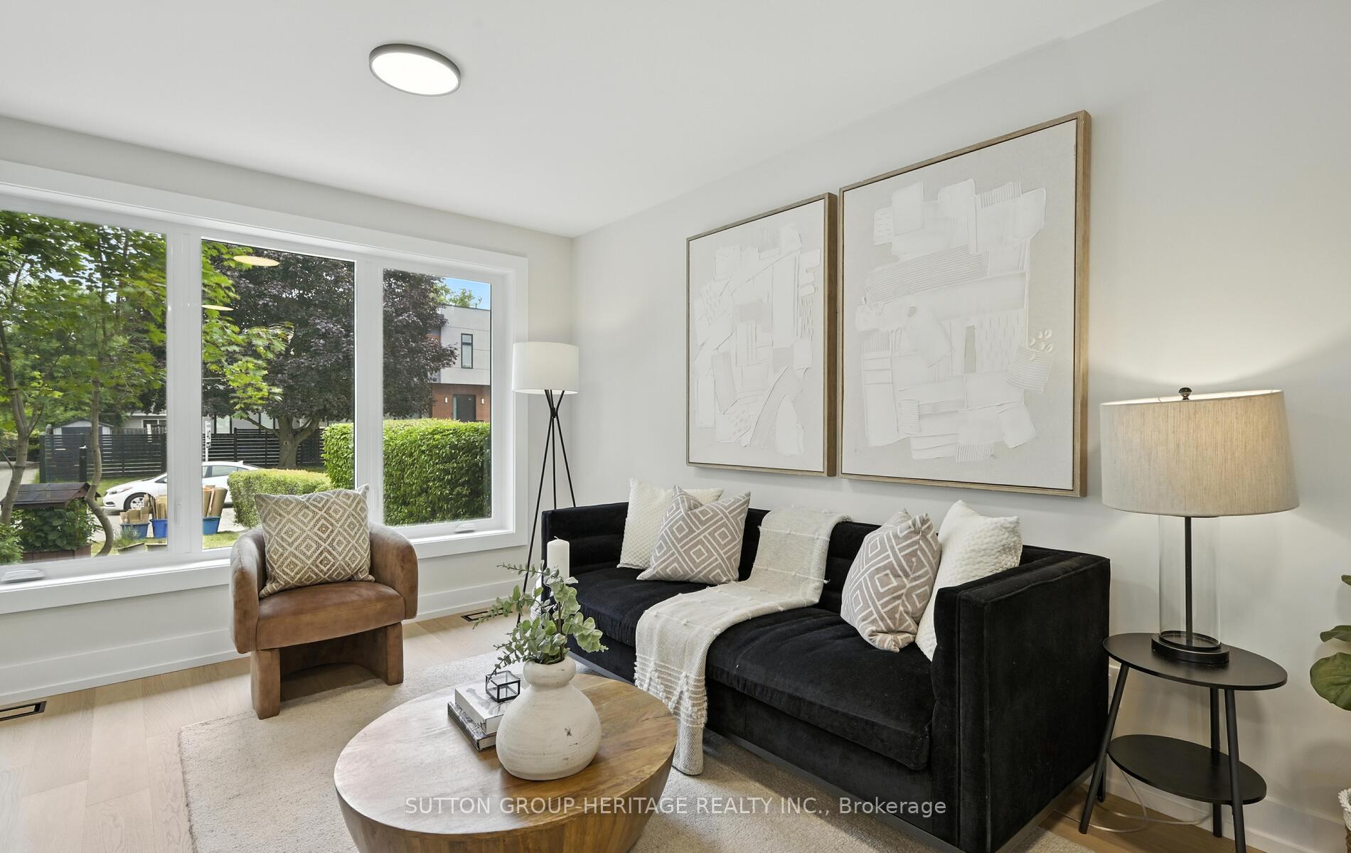Photo 5 of 853 Fairview Avenue, Pickering, Bay Ridges — HOMEH