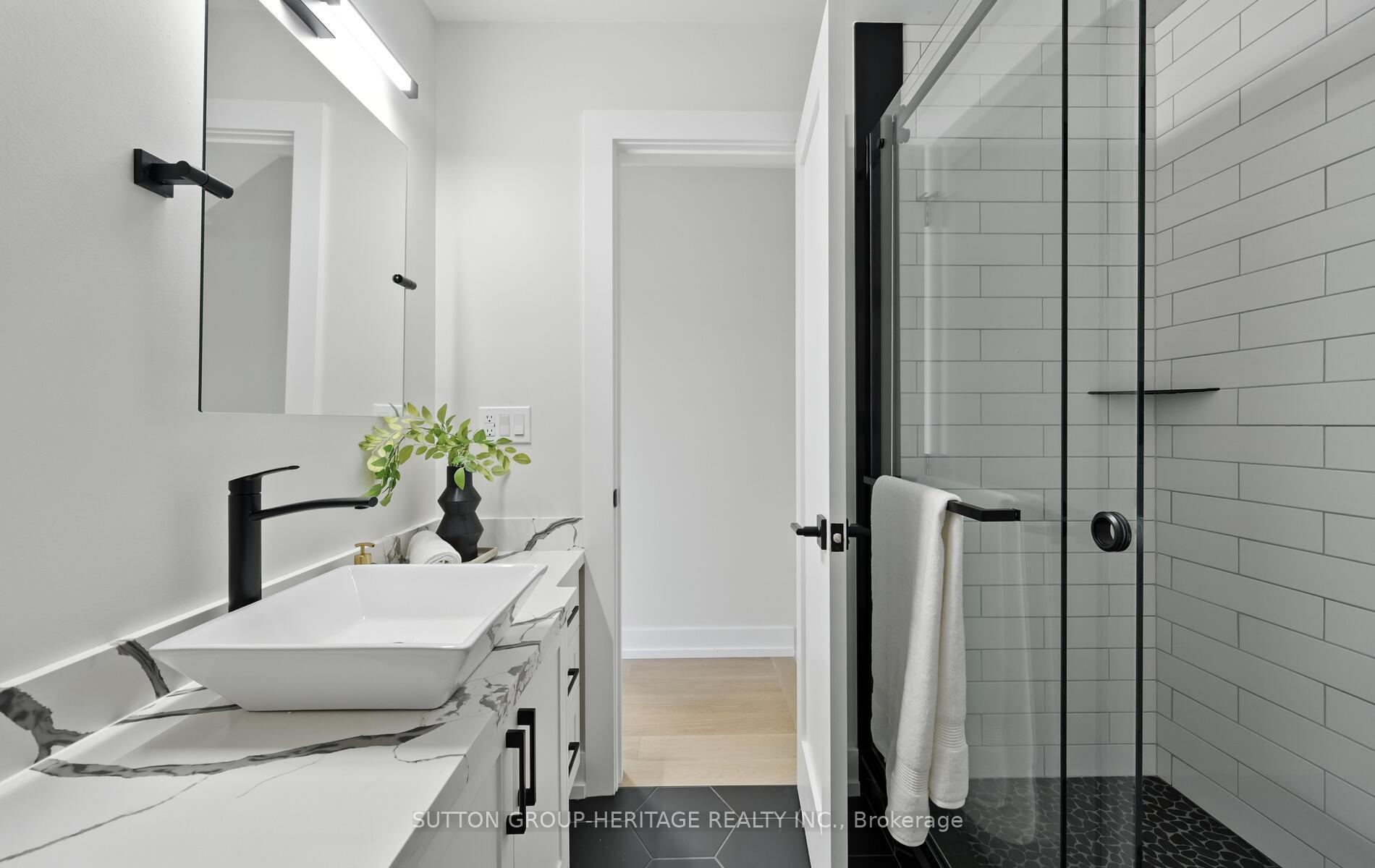Photo 9 of 853 Fairview Avenue, Pickering, Bay Ridges — HOMEH