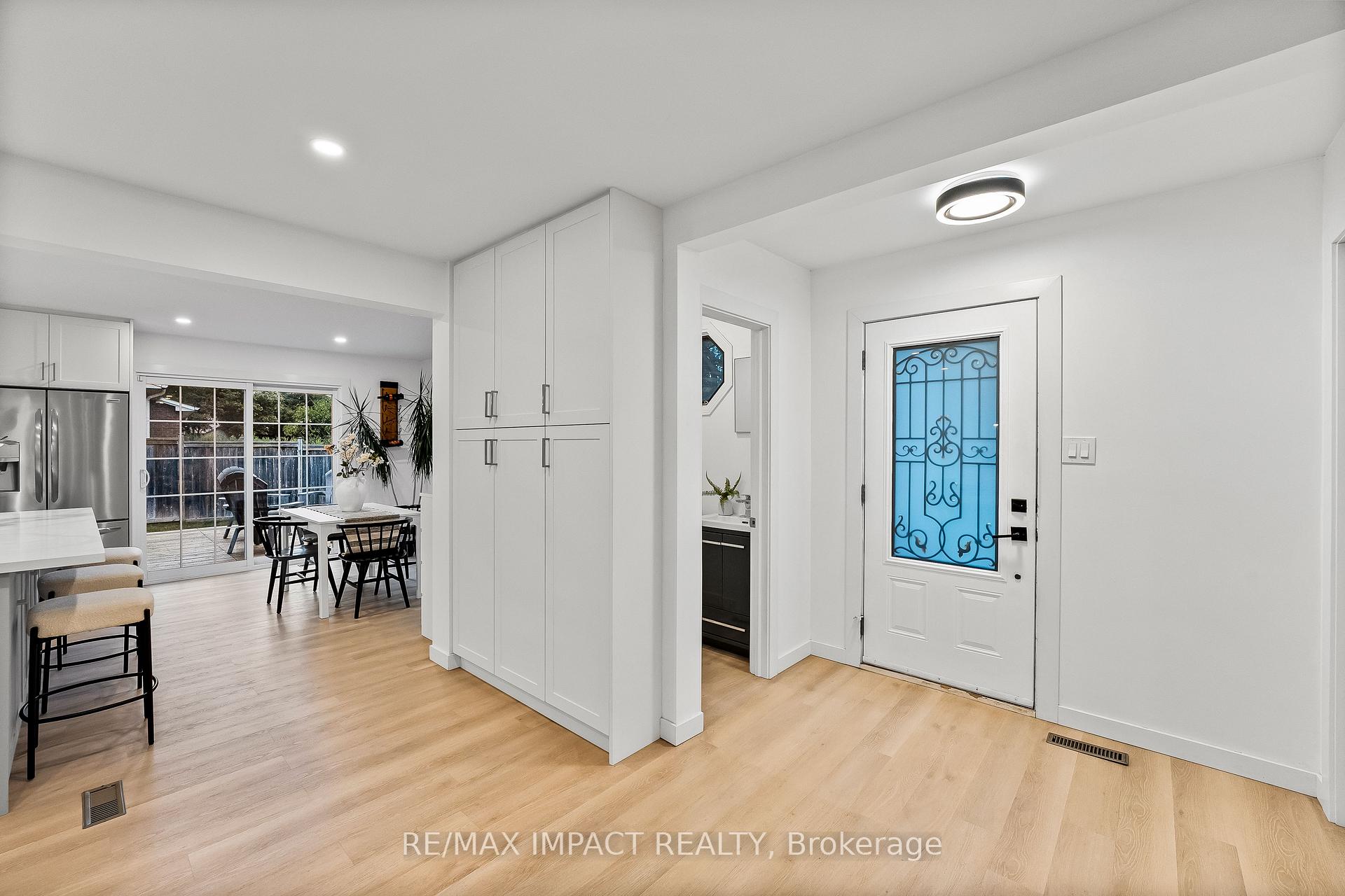 Photo 15 of 117 Roser Crescent, Clarington, Bowmanville — HOMEH