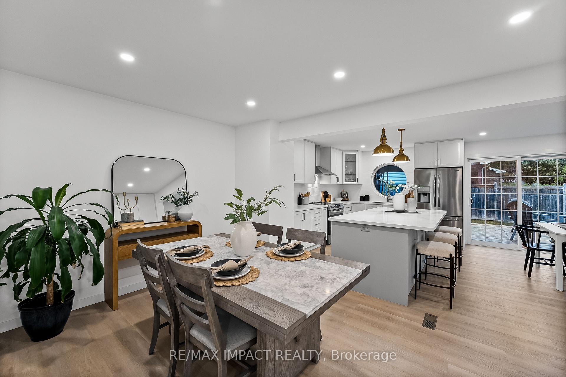 Photo 30 of 117 Roser Crescent, Clarington, Bowmanville — HOMEH