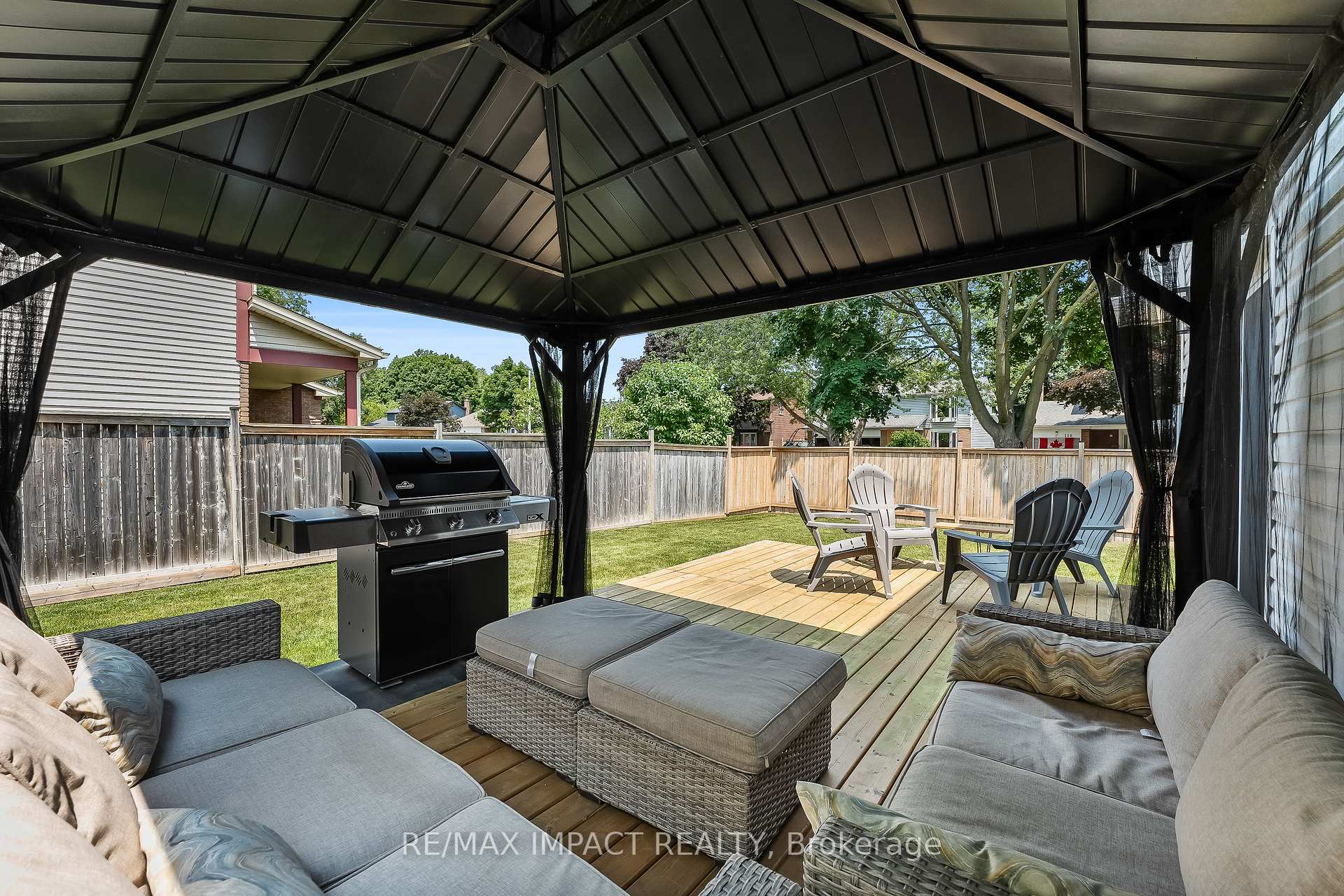 Photo 27 of 117 Roser Crescent, Clarington, Bowmanville — HOMEH
