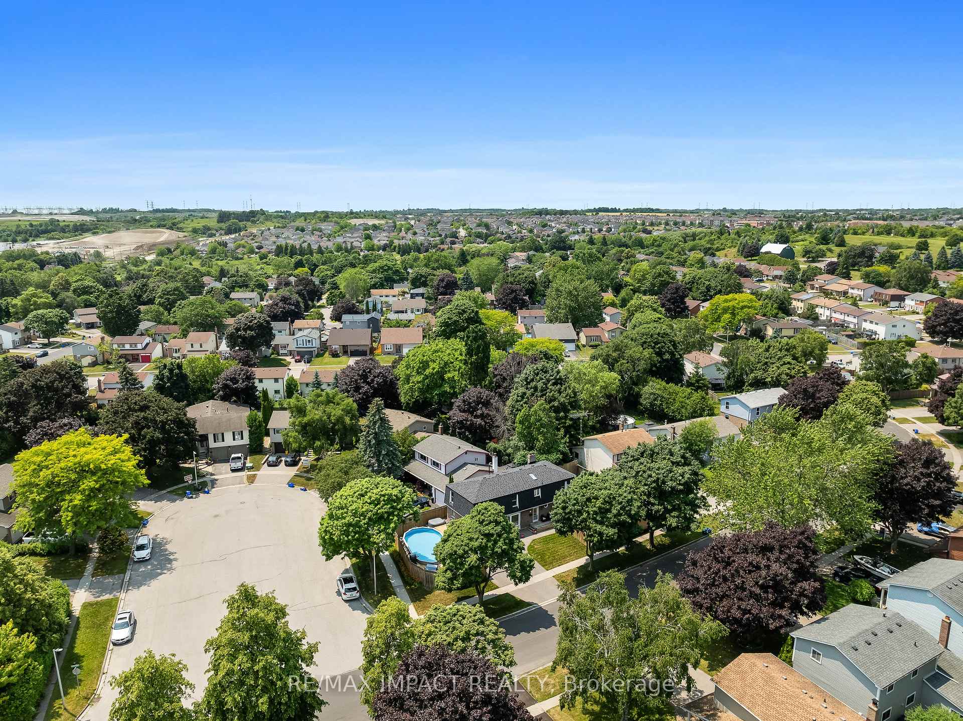 Photo 23 of 117 Roser Crescent, Clarington, Bowmanville — HOMEH
