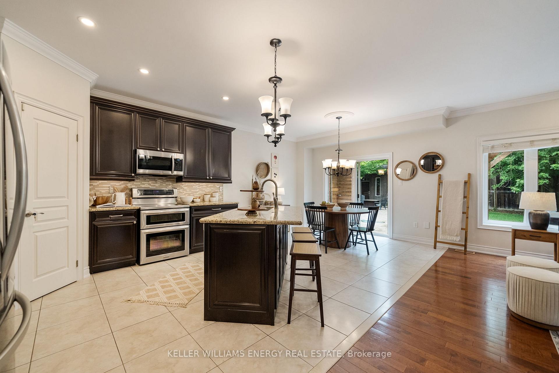 Photo 2 of 1561 Docking Court, Oshawa, Taunton — HOMEH