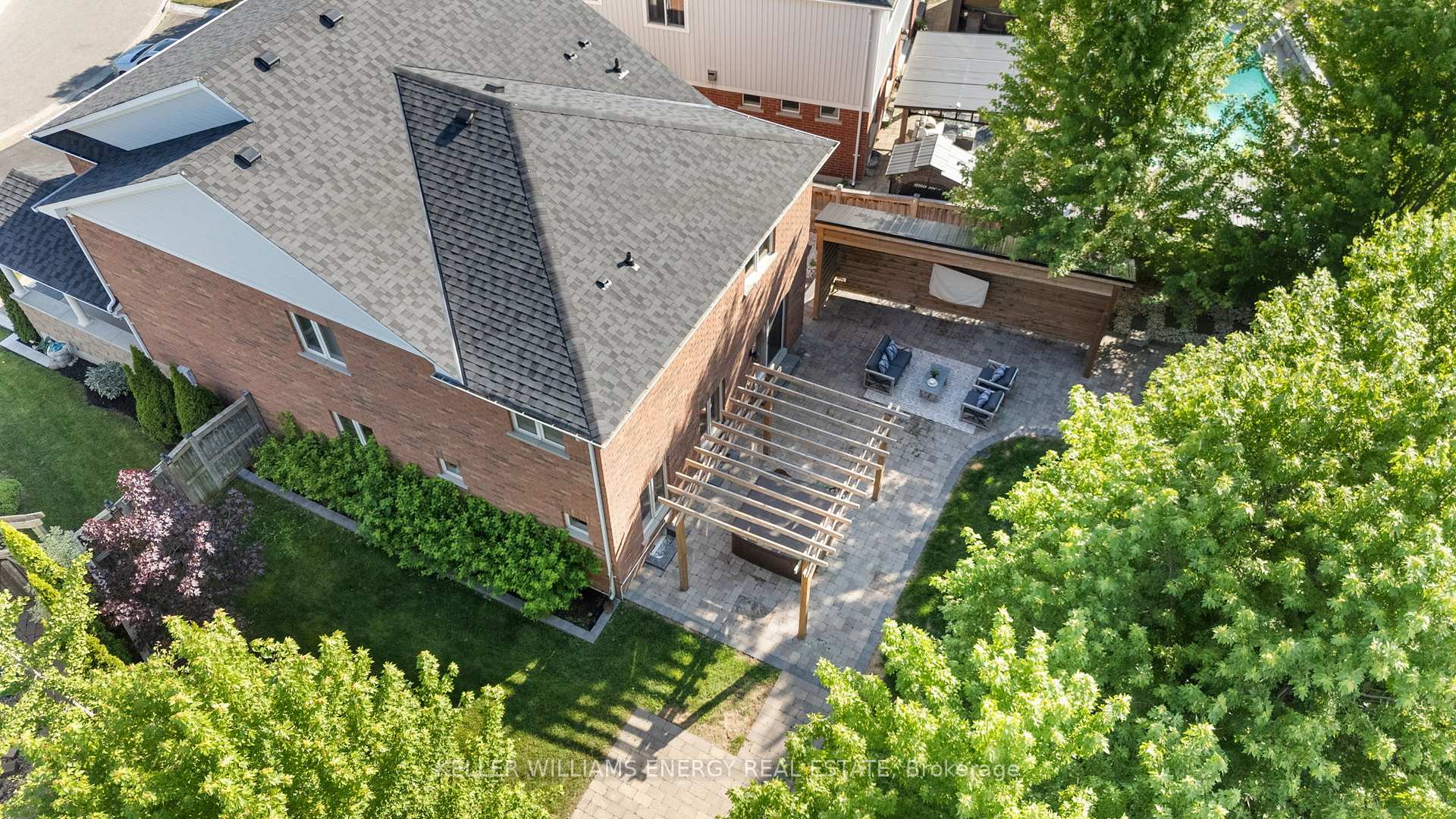 Photo 39 of 1561 Docking Court, Oshawa, Taunton — HOMEH
