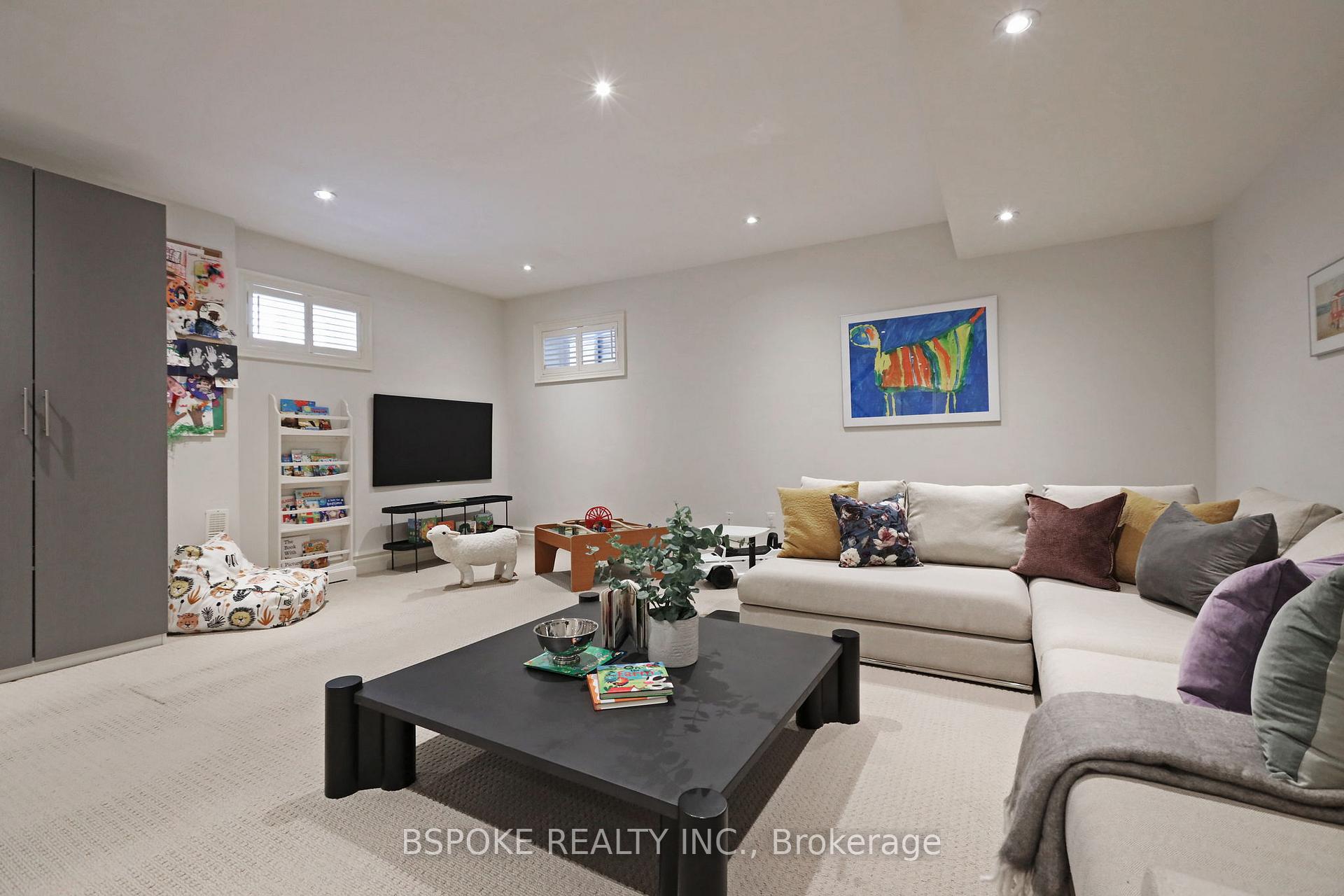 Photo 19 of 324 Woodmount Avenue, Toronto, East York — HOMEH