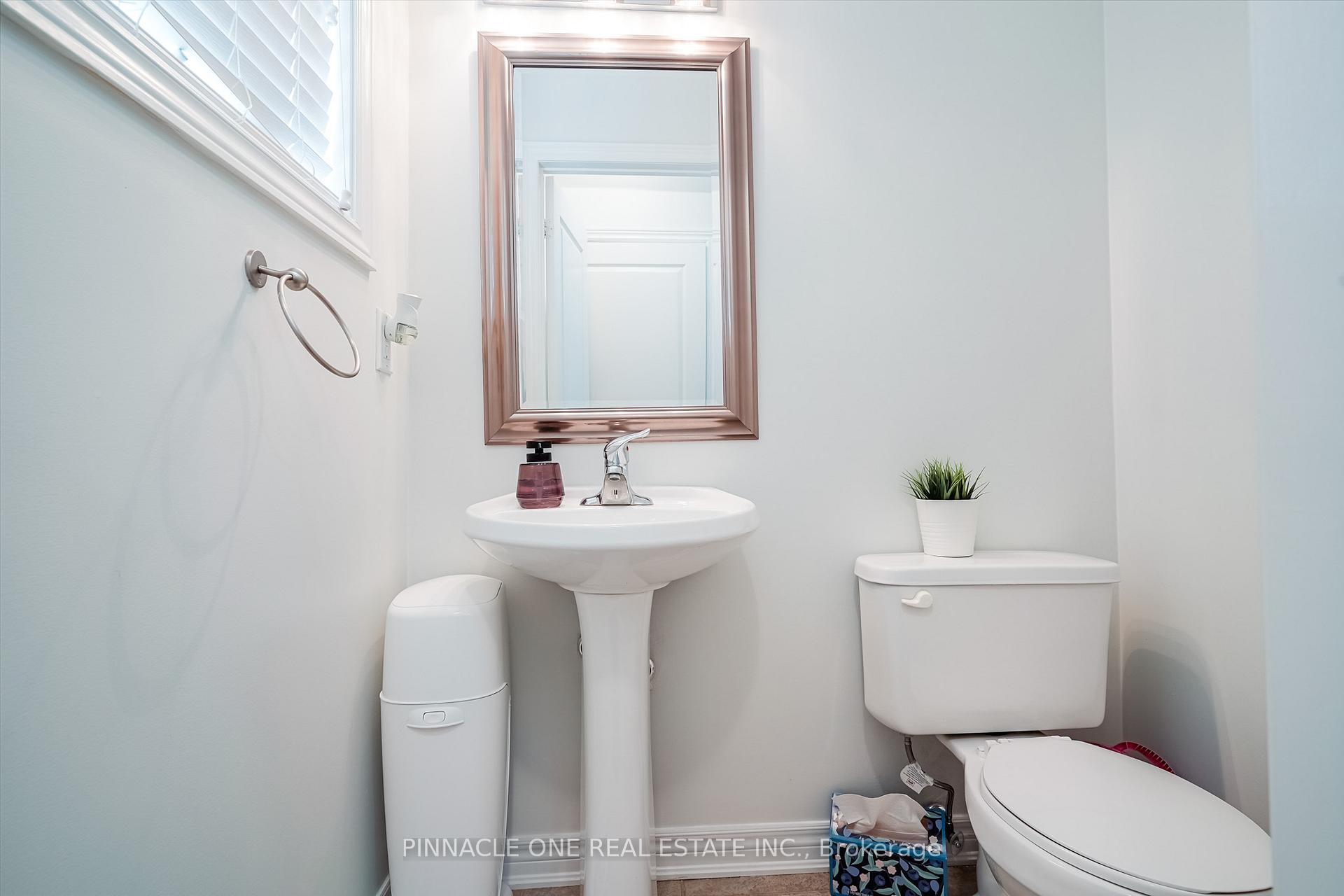 Photo 10 of 2 Marriner Crescent, Ajax, Northeast Ajax — HOMEH