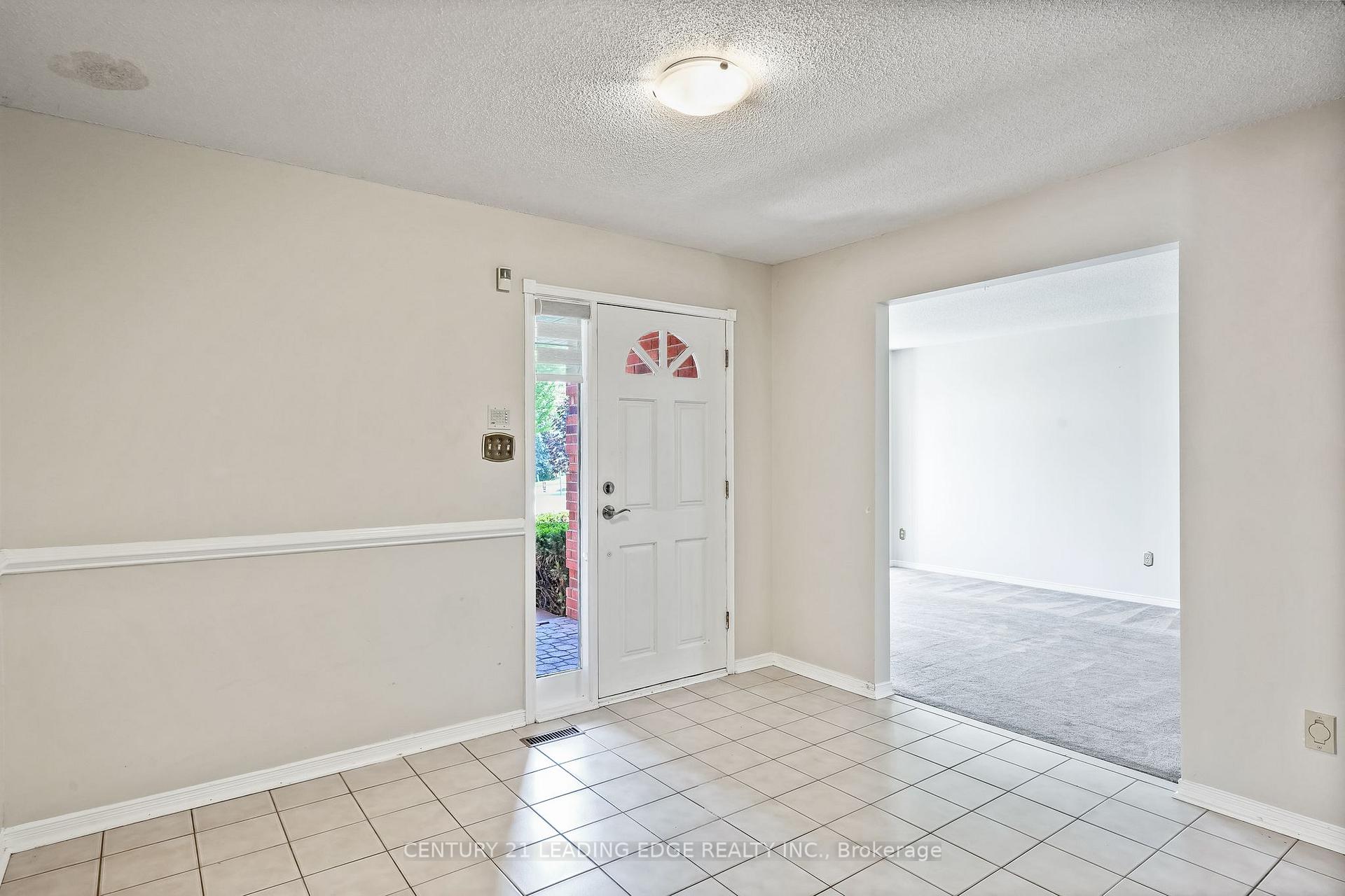 Photo 4 of 34 Henderson Drive, Whitby, Pringle Creek — HOMEH