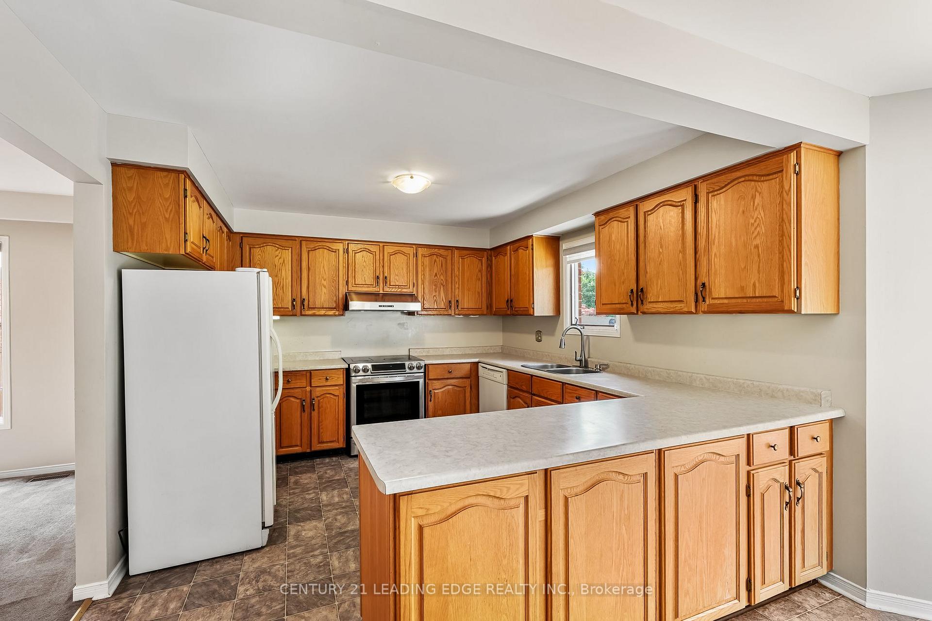 Photo 8 of 34 Henderson Drive, Whitby, Pringle Creek — HOMEH