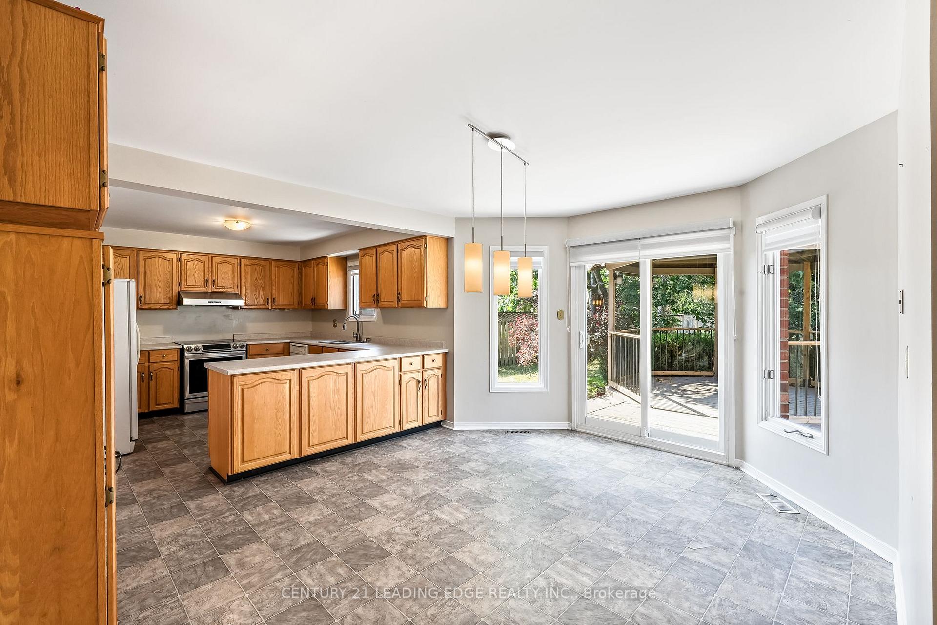 Photo 20 of 34 Henderson Drive, Whitby, Pringle Creek — HOMEH