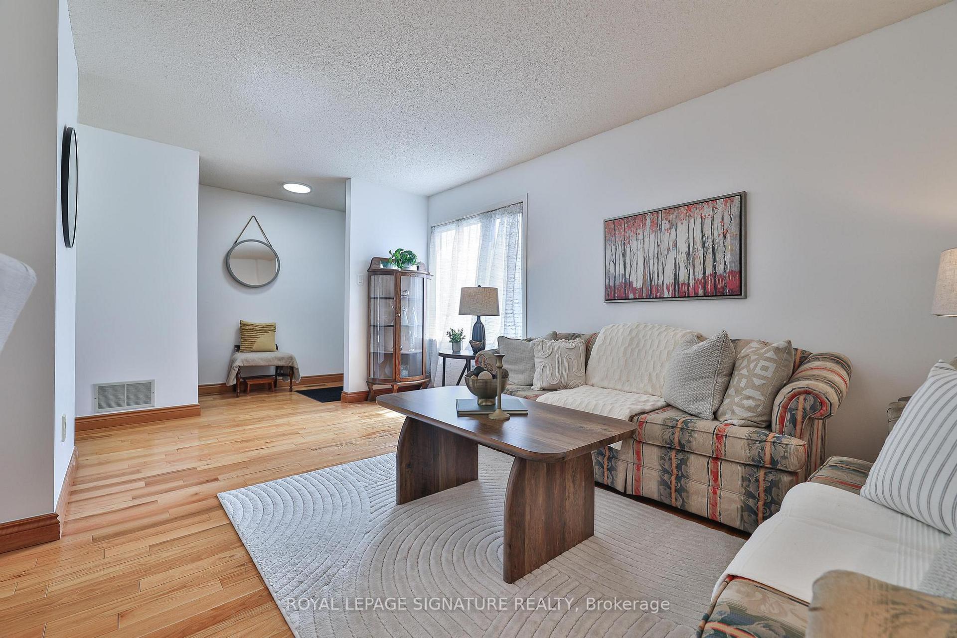 Photo 17 of 45 Tams Drive, Ajax, Central East — HOMEH