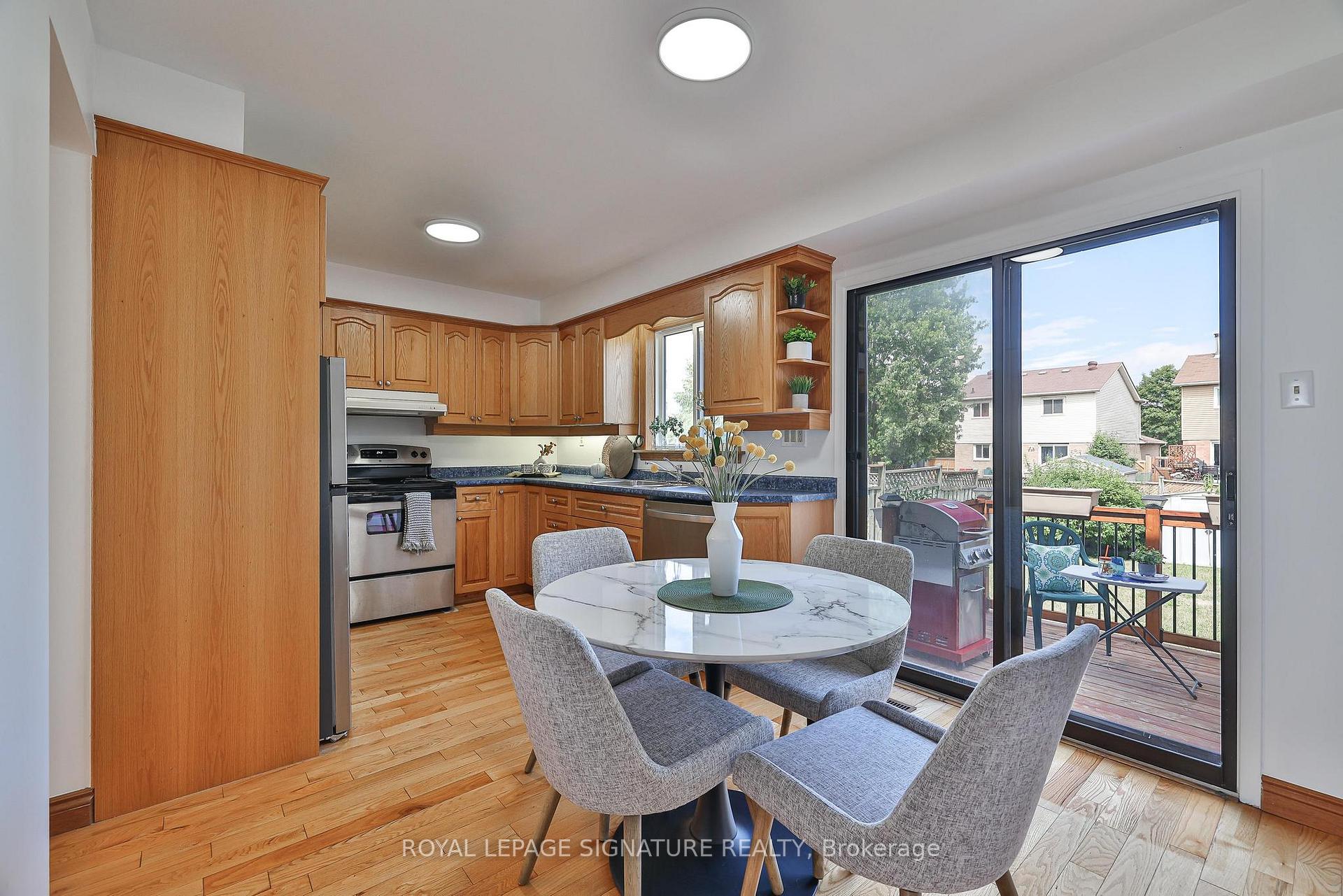 Photo 5 of 45 Tams Drive, Ajax, Central East — HOMEH