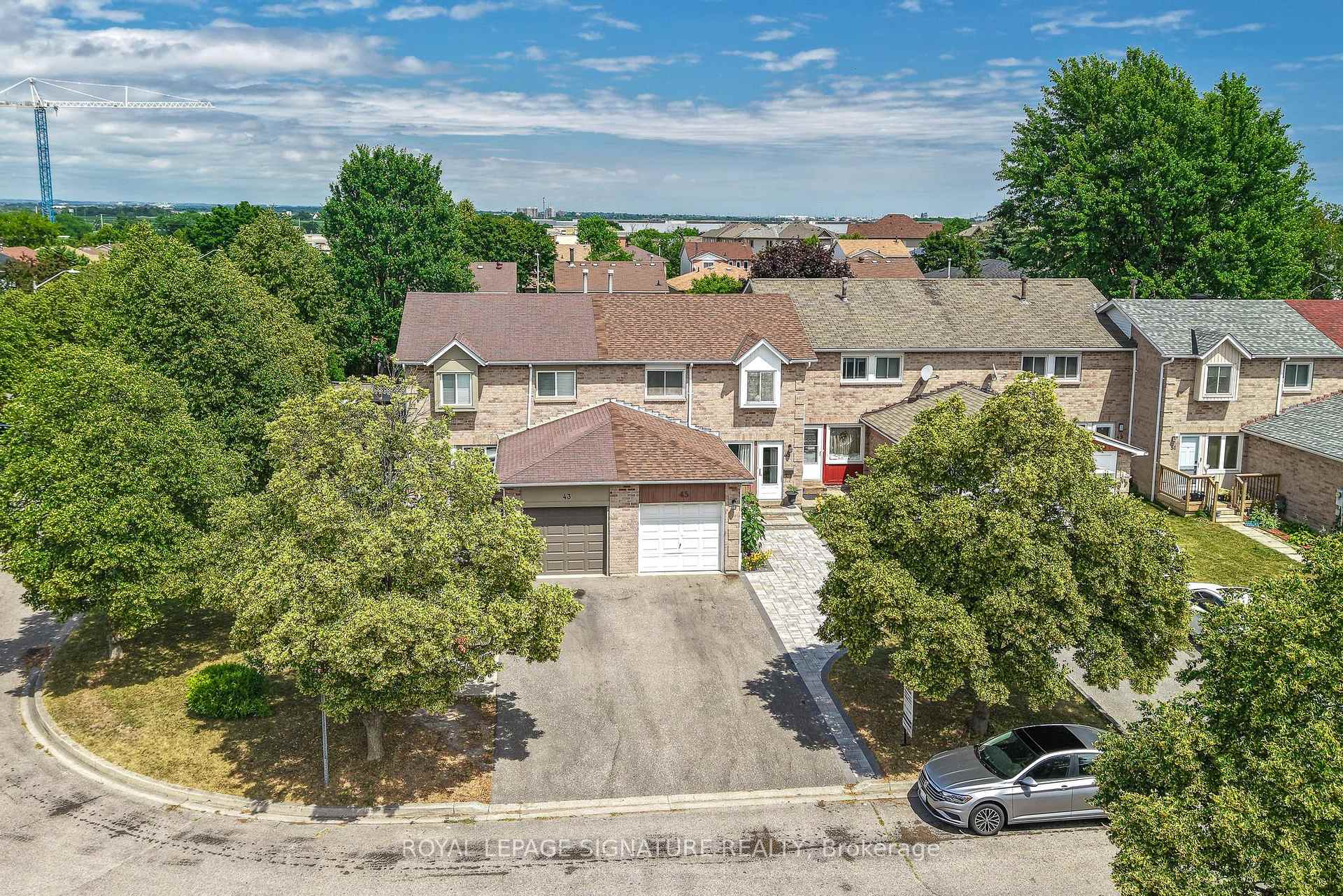 Photo 39 of 45 Tams Drive, Ajax, Central East — HOMEH